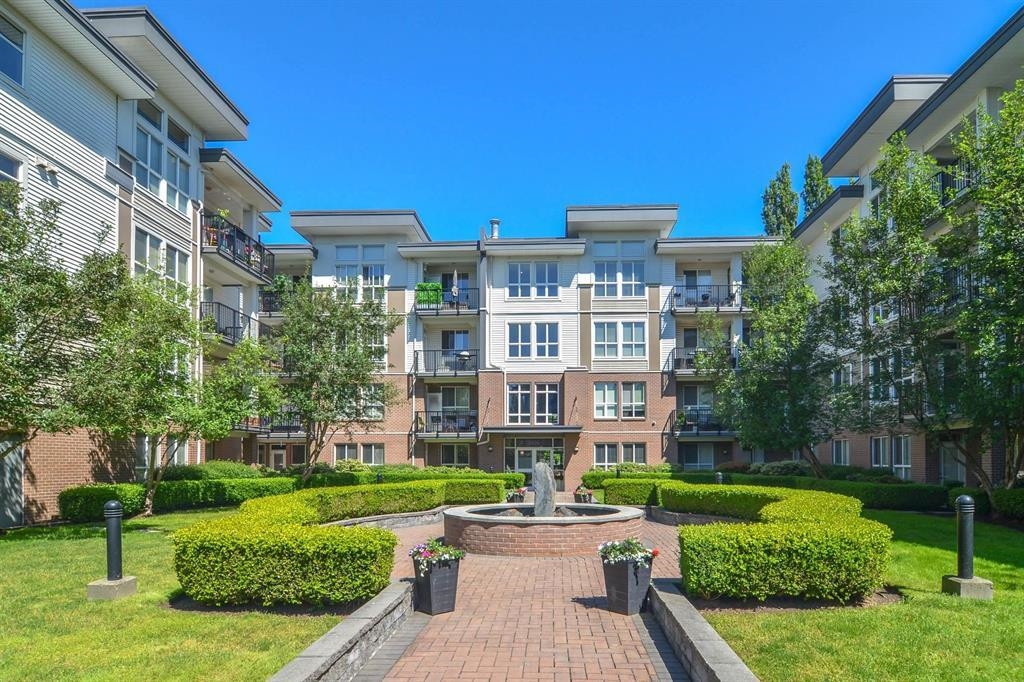 5430 201 Street #305, Langley, BC V3A 0A2