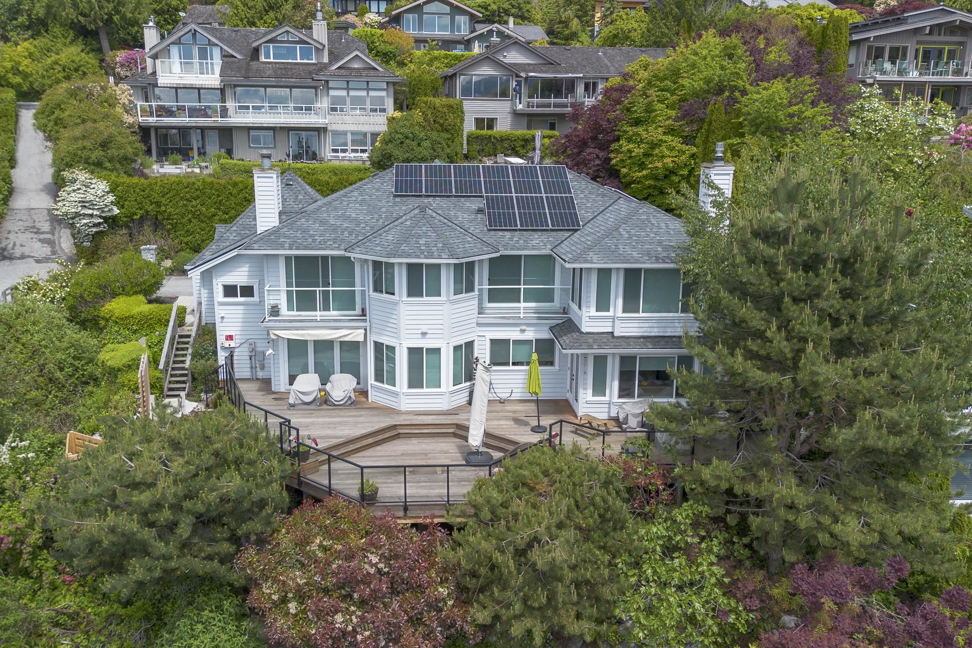 42 Sweetwater Place, Lions Bay, BC V0N 2E0