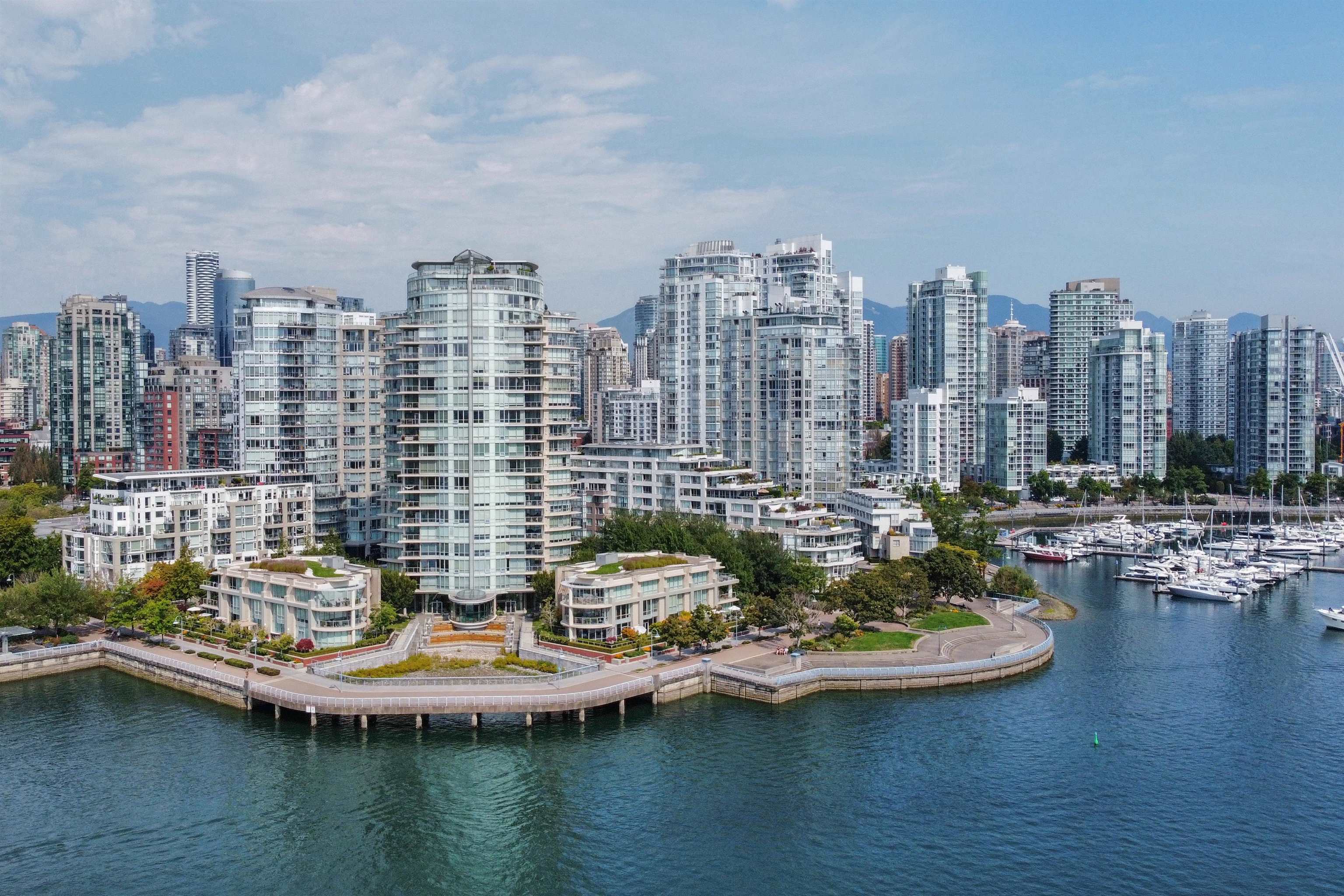 1328 Marinaside Crescent #110, Vancouver, BC V6Z 3B3