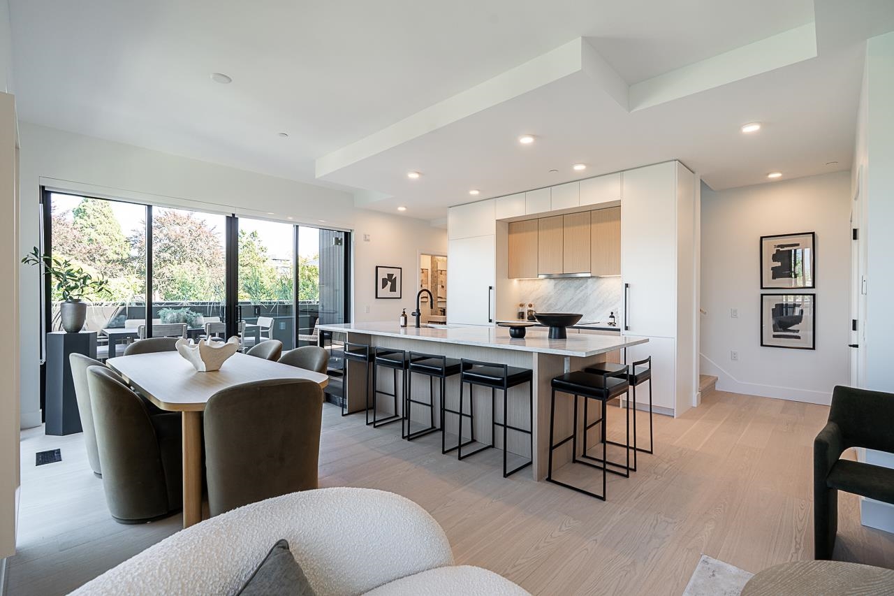 539 West 28th Avenue #204, Vancouver, BC V5Z 2H2