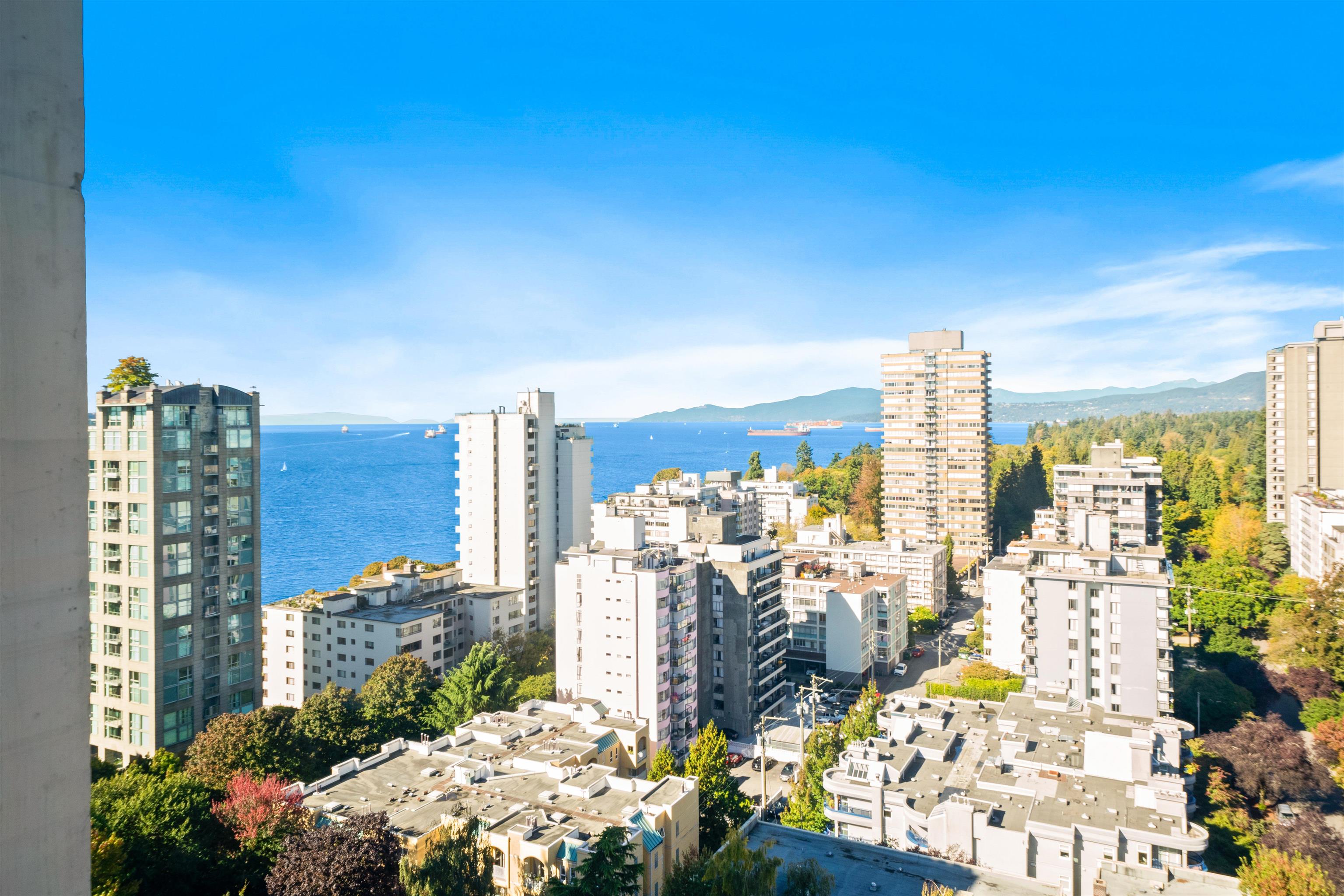1850 Comox Street #2006, Vancouver, BC V6G 1R3