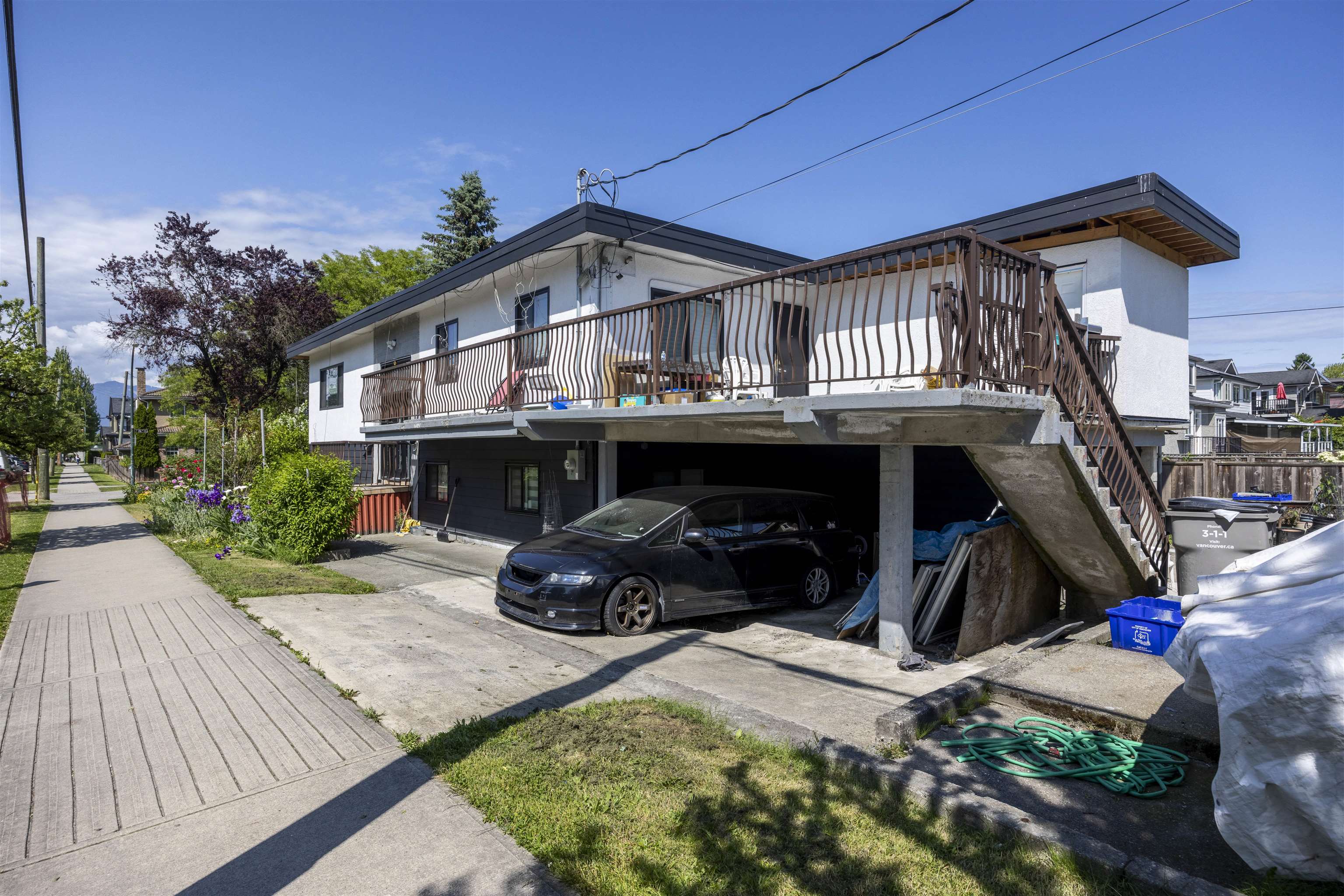 4198 Saint George Street, Vancouver, BC V5V 0C2