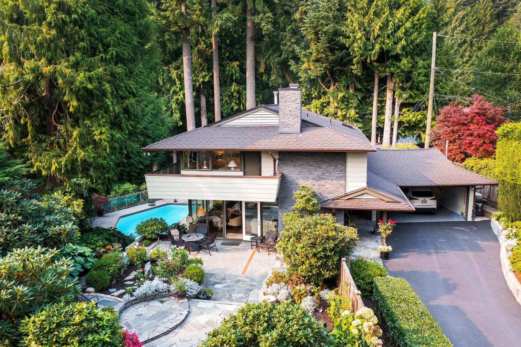 4423 Patterdale Drive, North Vancouver, BC V7R 4L6