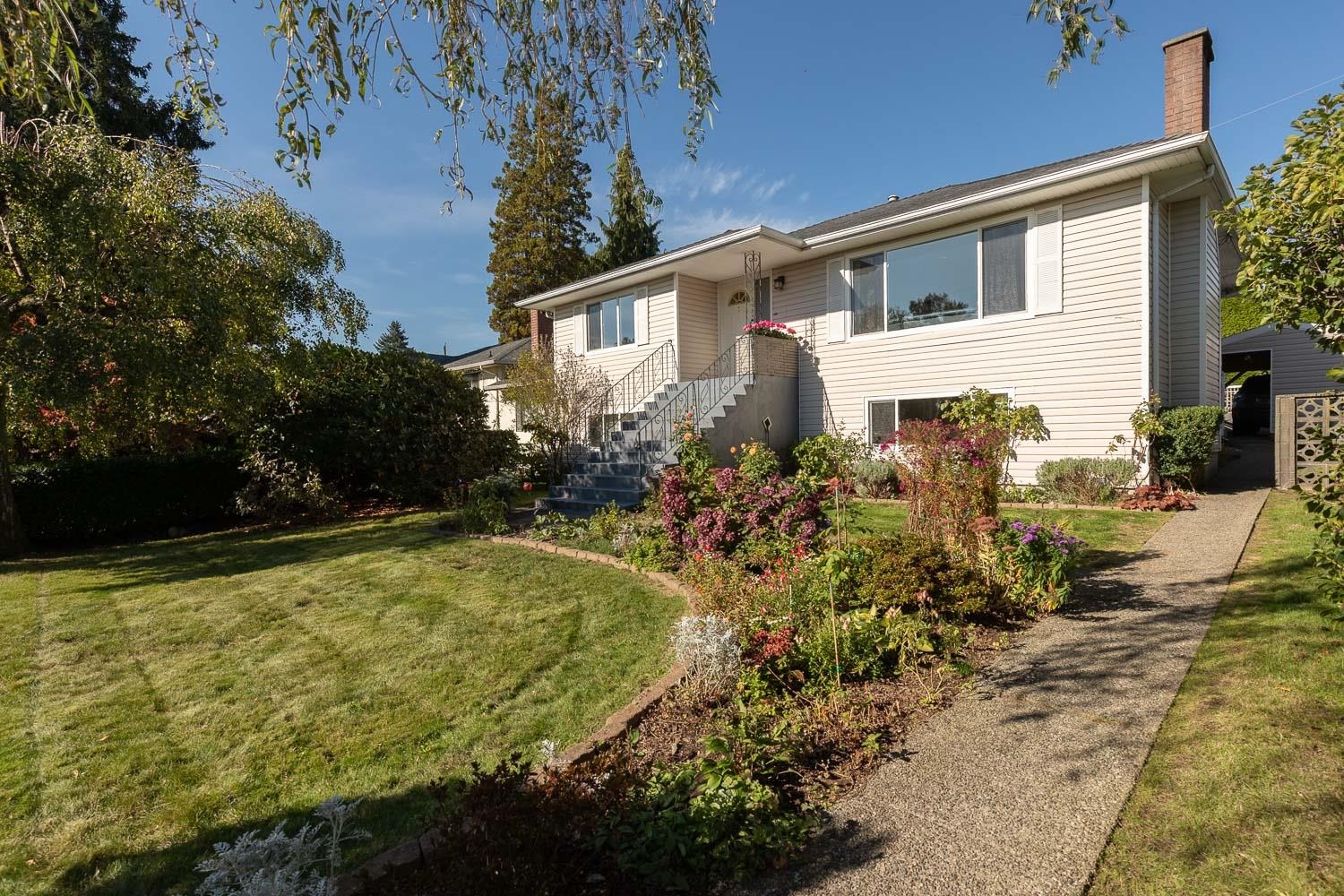 6465 Dawson Street, Burnaby, BC V5B 2W7