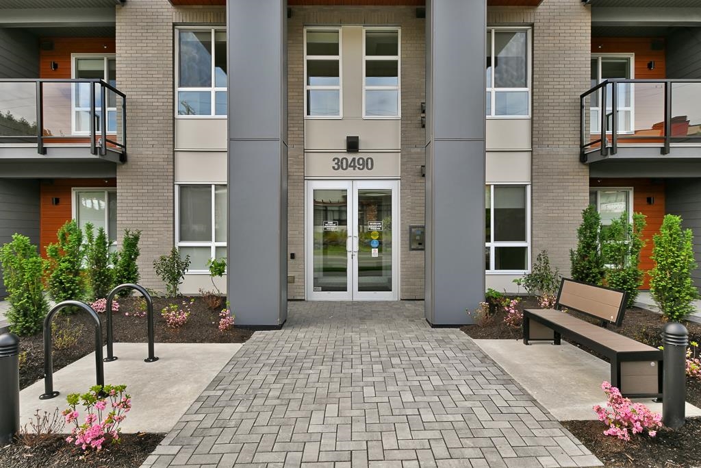 30490 Cardinal Avenue #308, Abbotsford, BC V2T 0C5