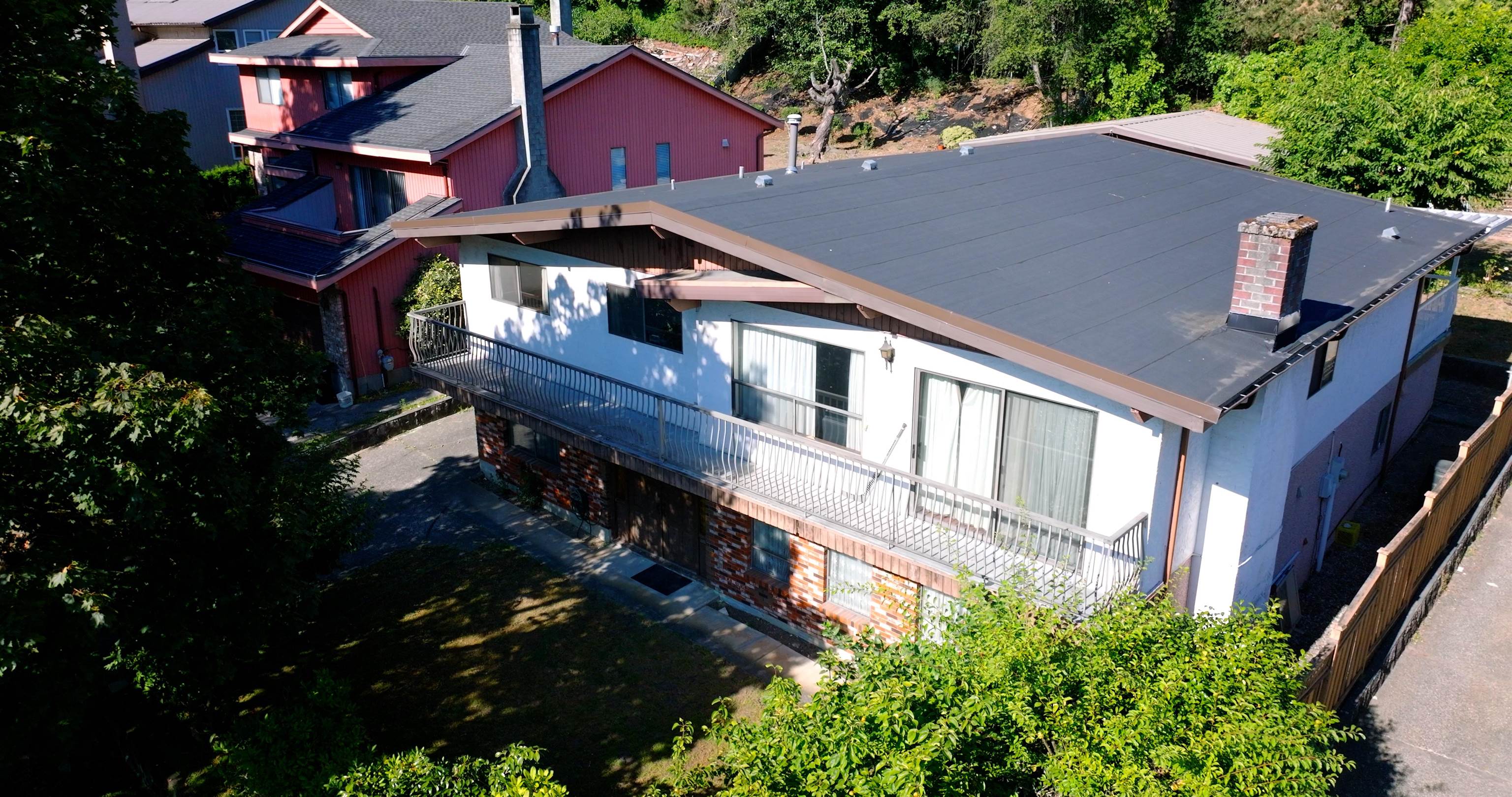 1362 Phillips Avenue, Burnaby, BC V5A 3Z3