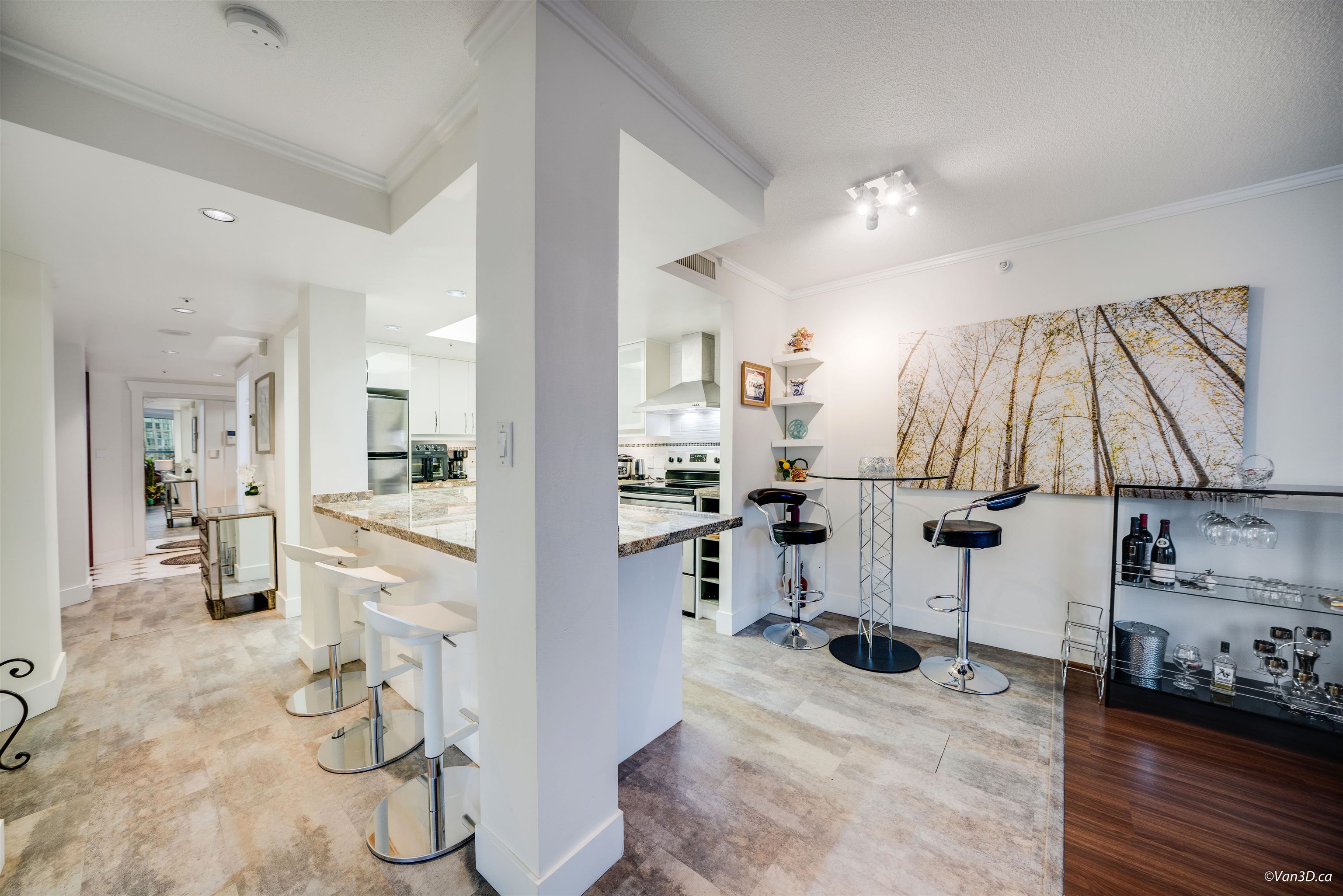 1050 Burrard Street #701, Vancouver, BC V6Z 2S3