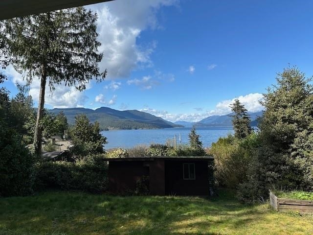 6201 Coracle Drive, Sechelt, BC V7Z 0C9