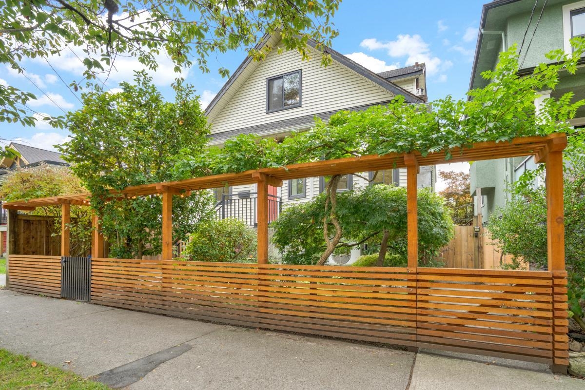 614 East 14th Avenue, Vancouver, BC V5T 2N1