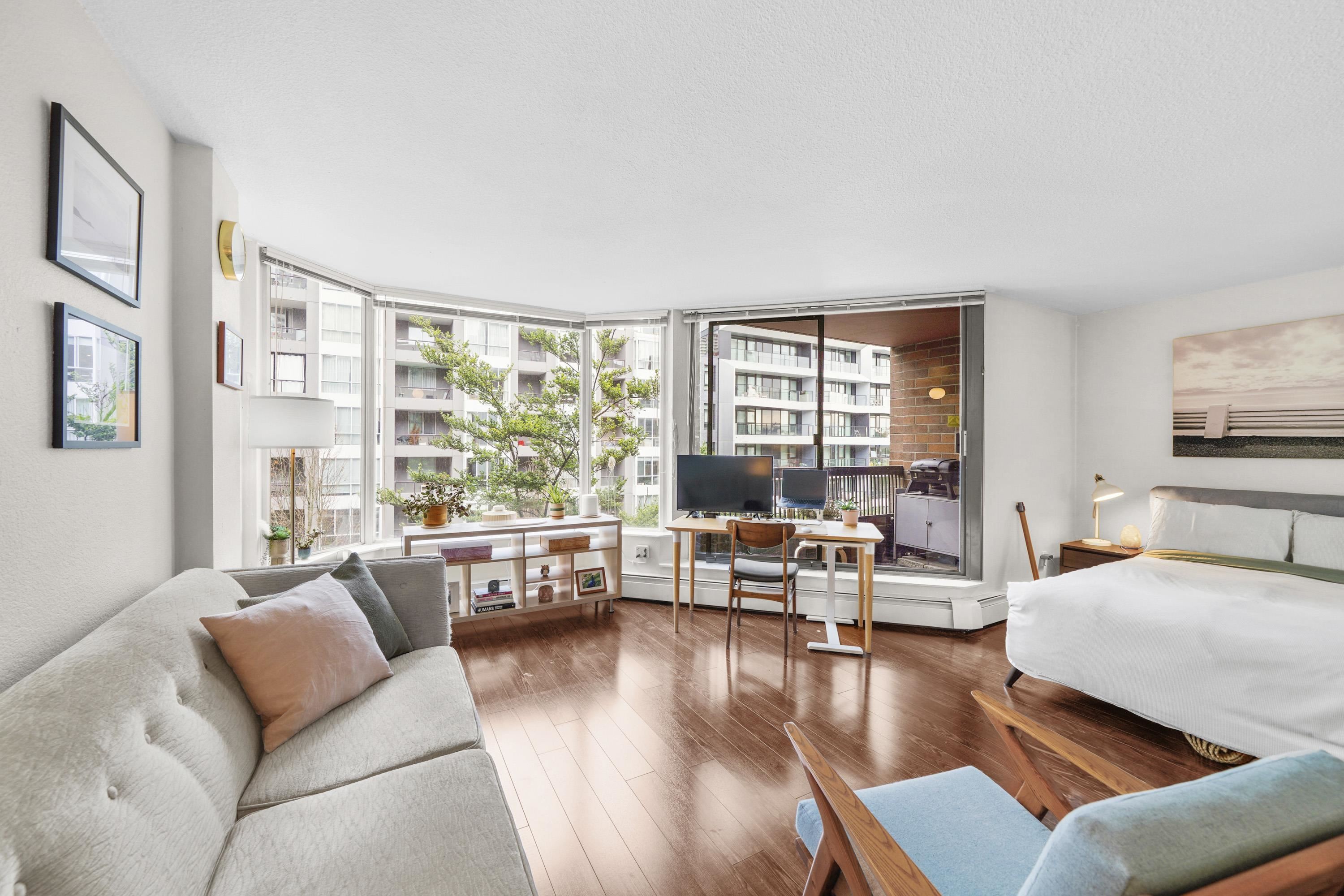 1333 Hornby Street #411, Vancouver, BC V6Z 2C1
