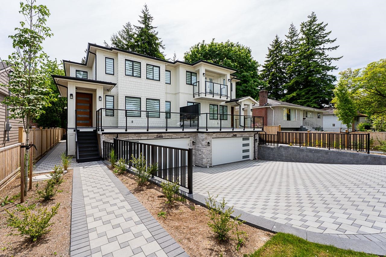 15496 Thrift Avenue, White Rock, BC V4B 2L9