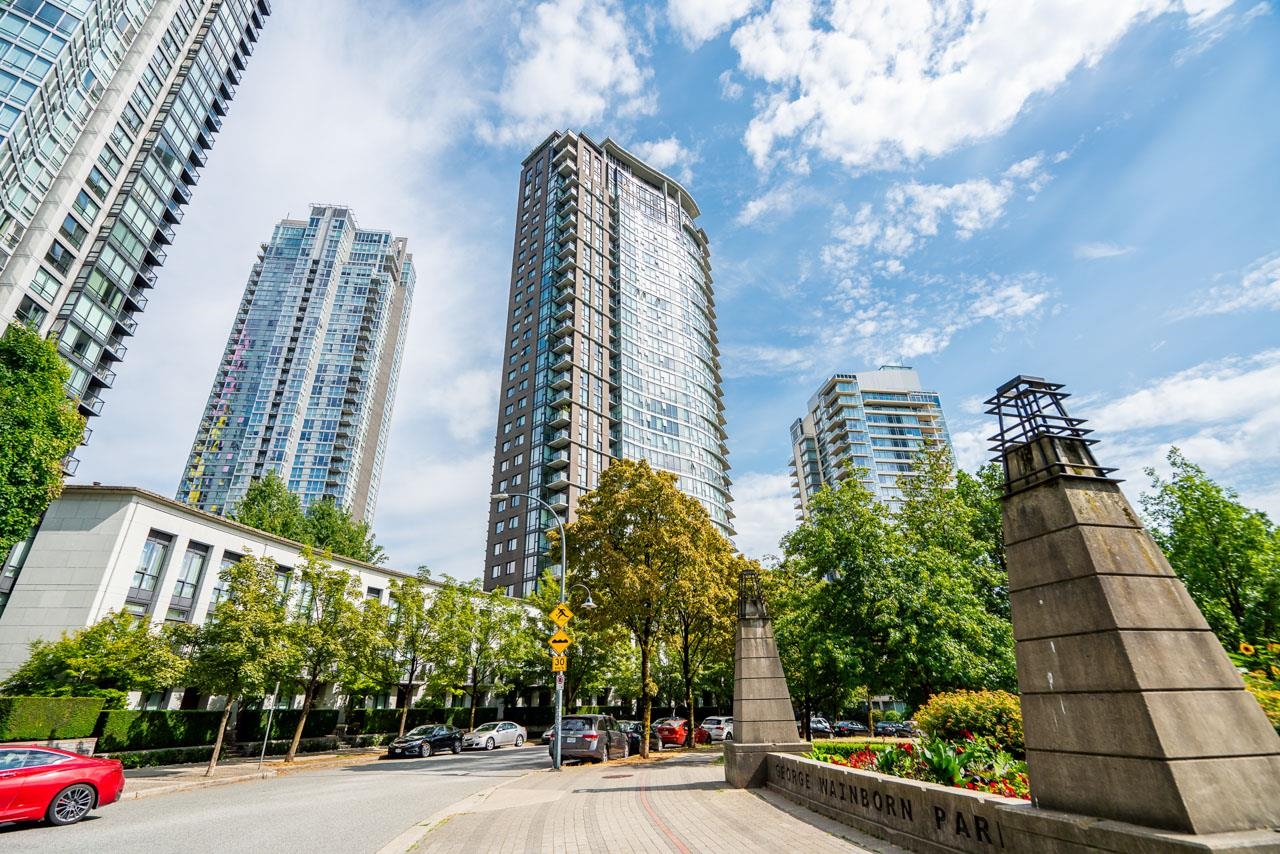 455 Beach Crescent #601, Vancouver, BC V6Z 3E5