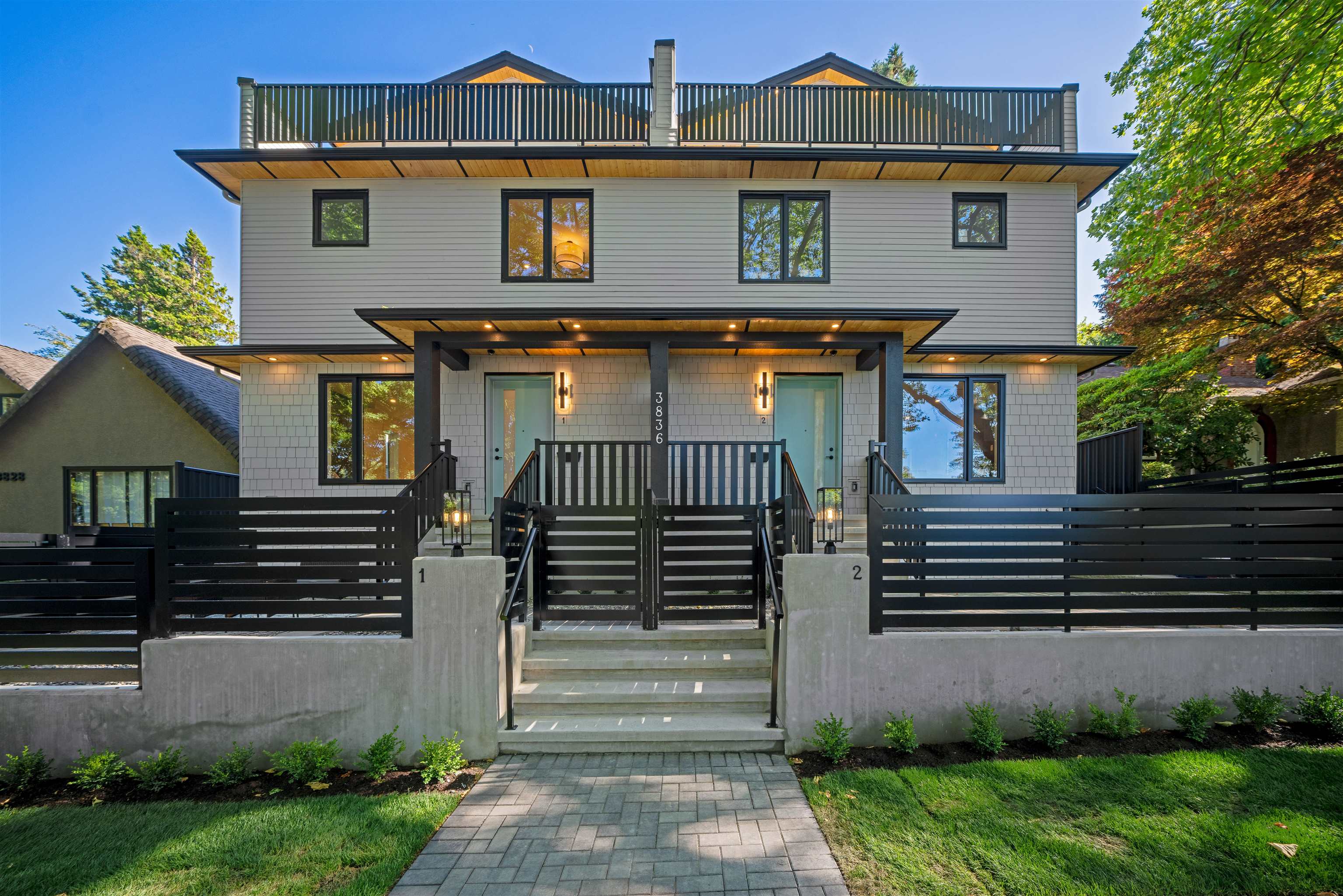 3836 West 8th Avenue #2, Vancouver, BC V6R 1Z4