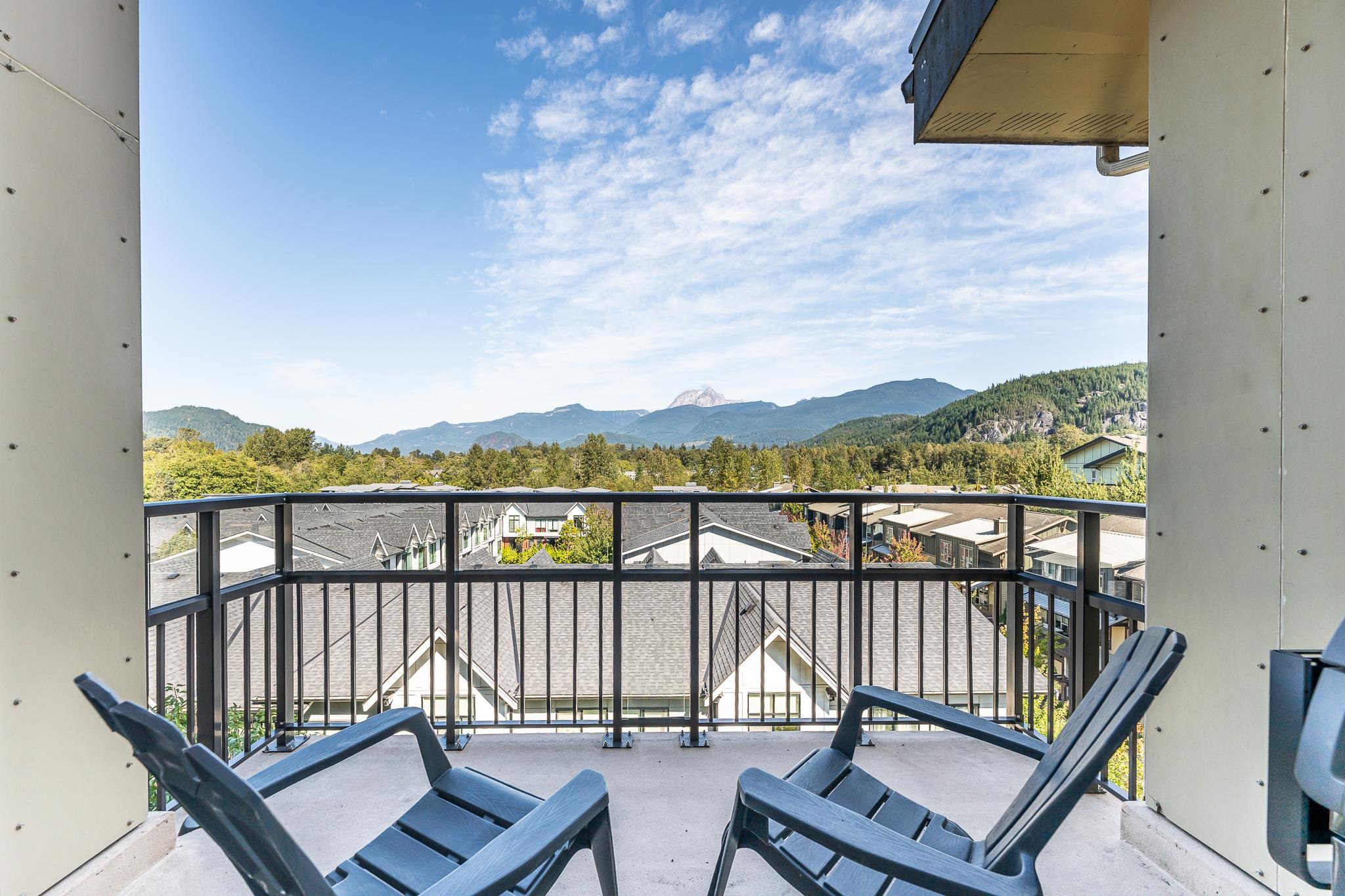 1211 Village Green Way #521, Squamish, BC V8B 0R7