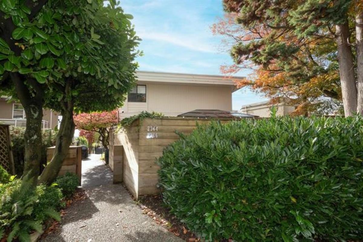 2364 Marine Drive, West Vancouver, BC V7V 1K8