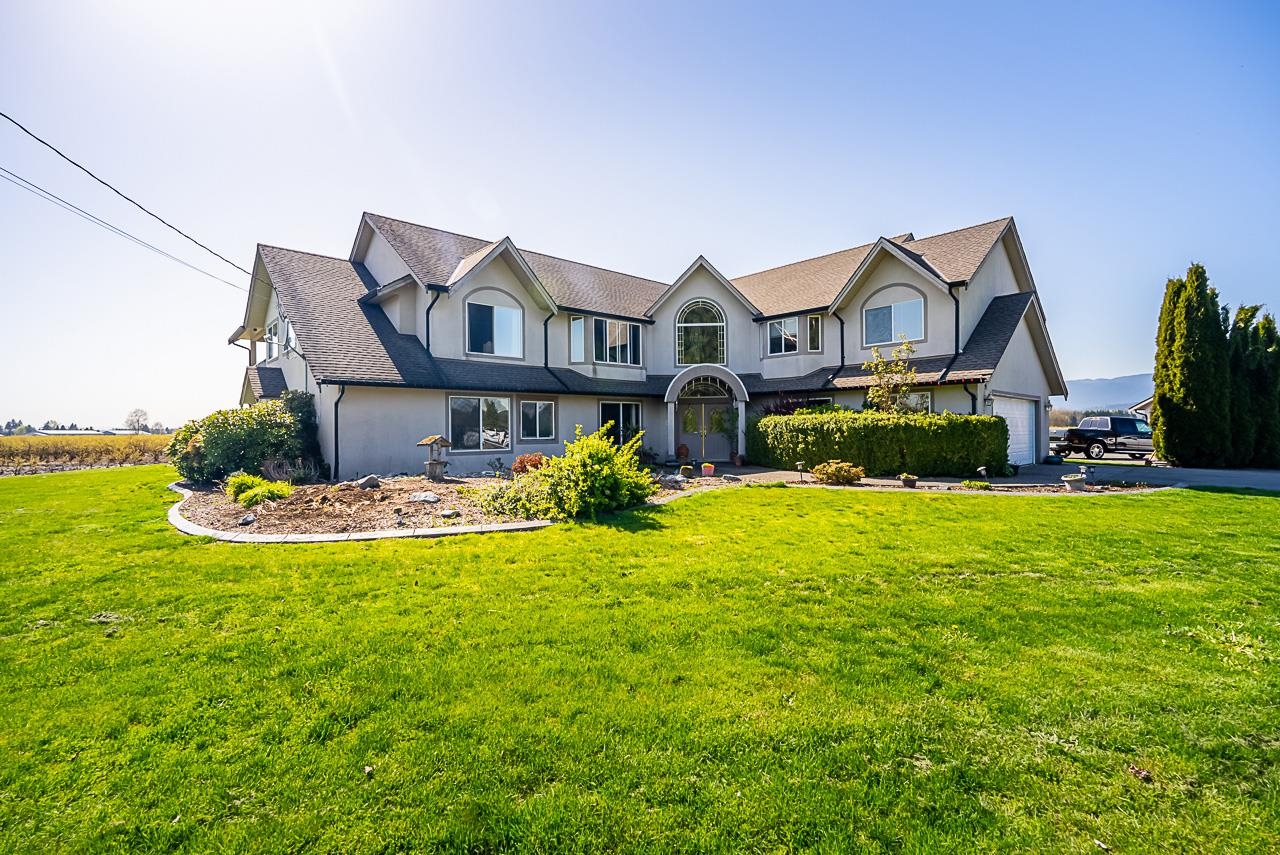 13795 Hale Road, Pitt Meadows, BC V3Y 1Z1