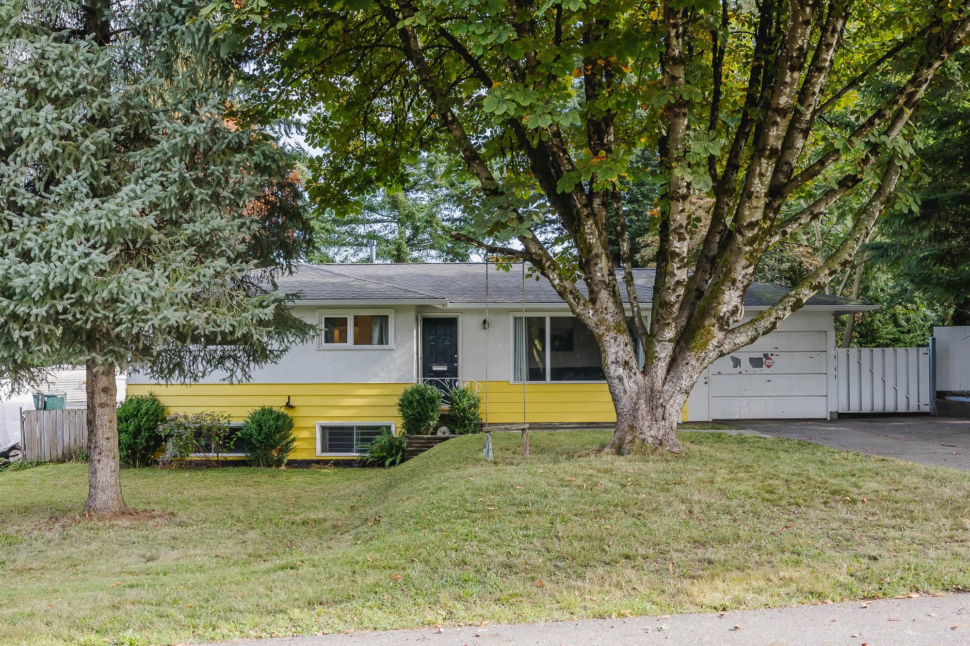 2296 Alexander Crescent, Abbotsford, BC V2S 3W4