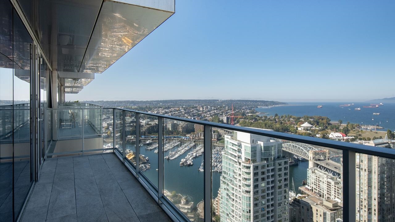 1480 Howe Street #4206, Vancouver, BC V6Z 0G5