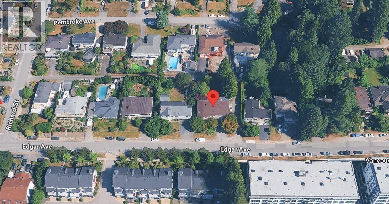 711 Edgar Avenue, Coquitlam, BC V3K 2J3