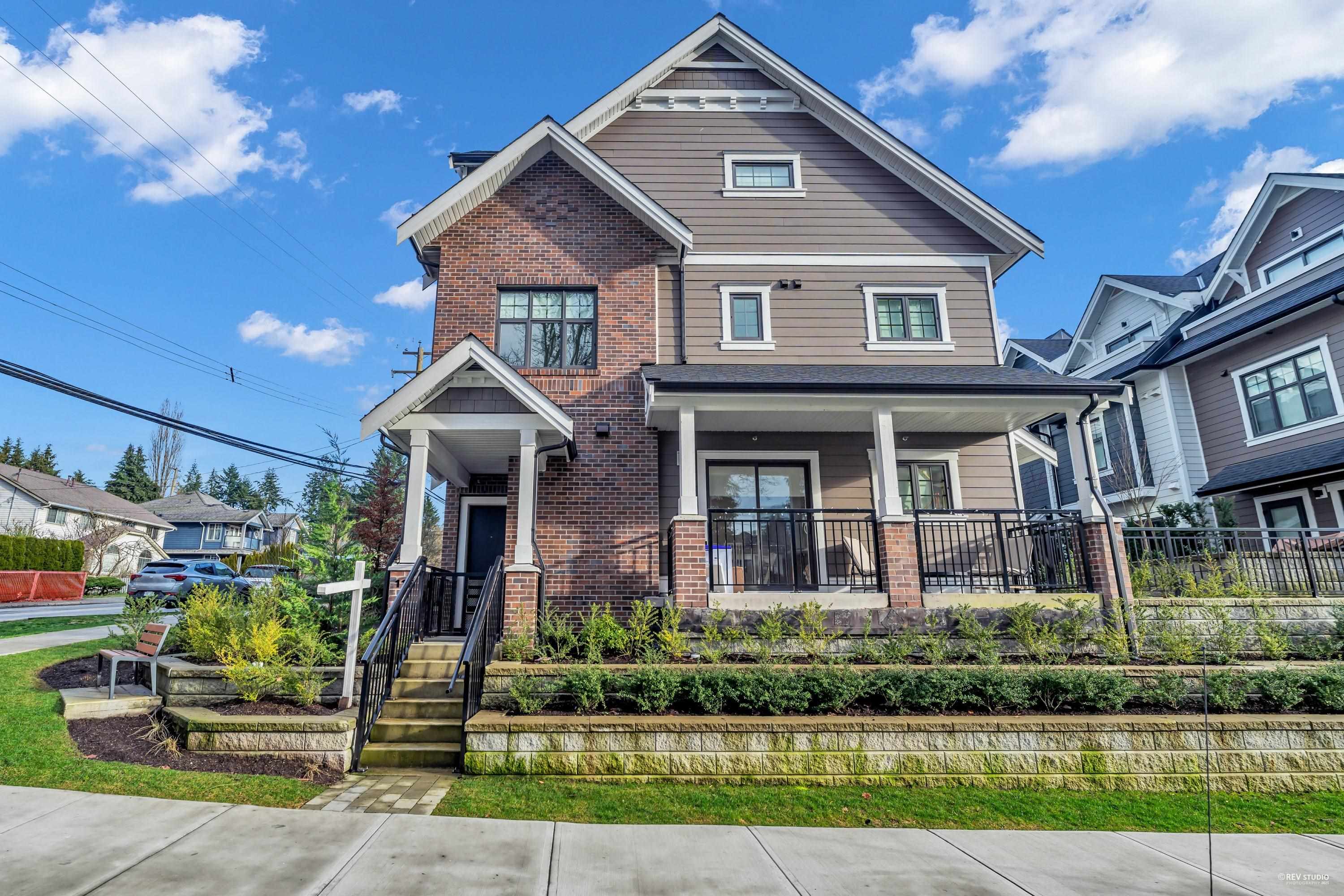 678 Fairview St #116, Coquitlam, BC V3J 0N1