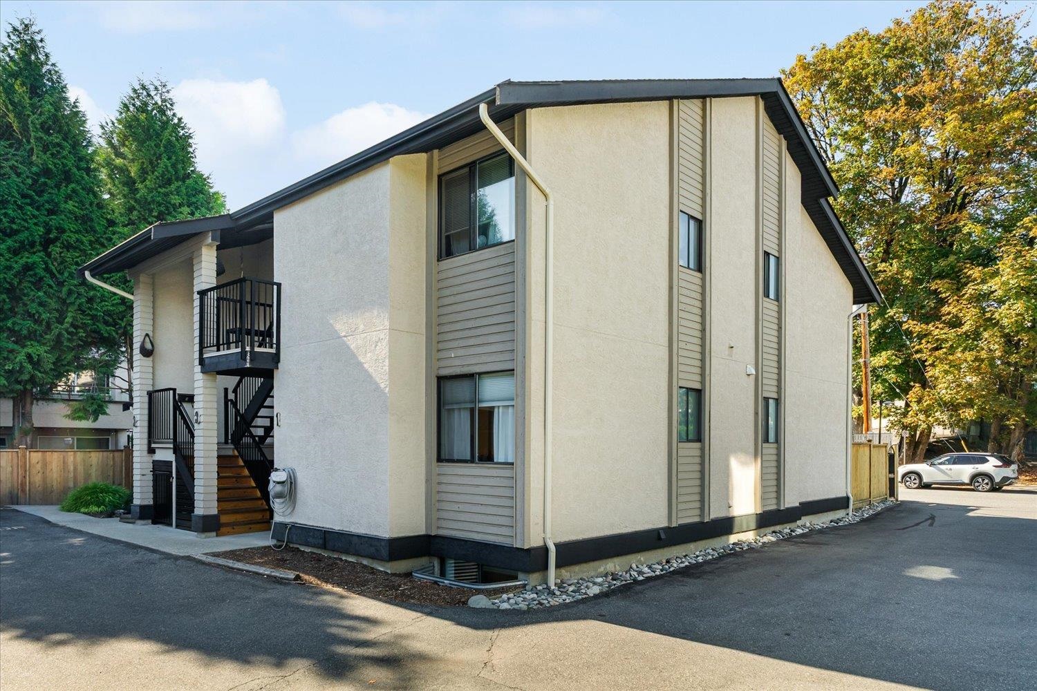 33136 Mill Lake Road #1, Abbotsford, BC V2S 2A5