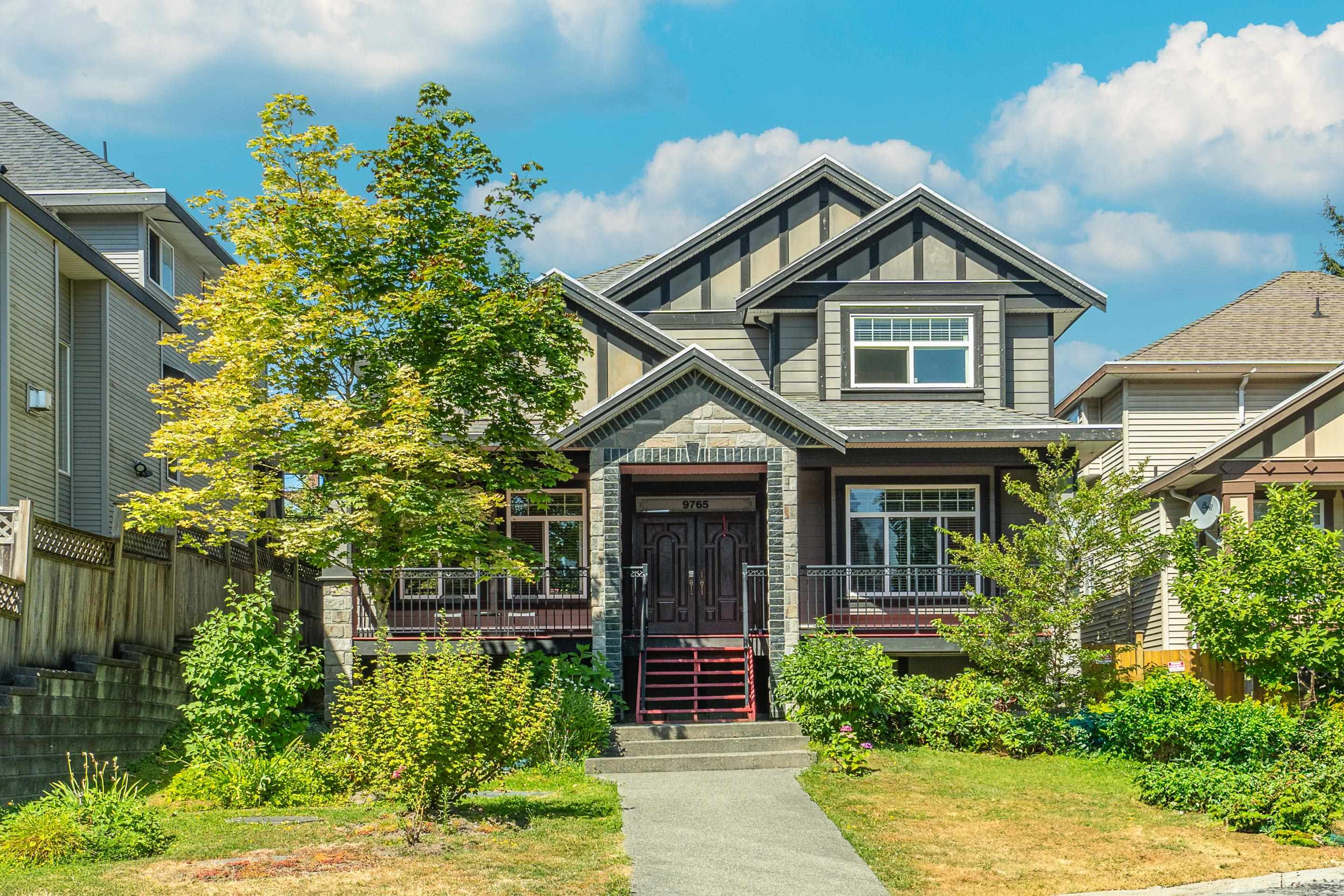 160a Street, Surrey, BC V4N 5M1