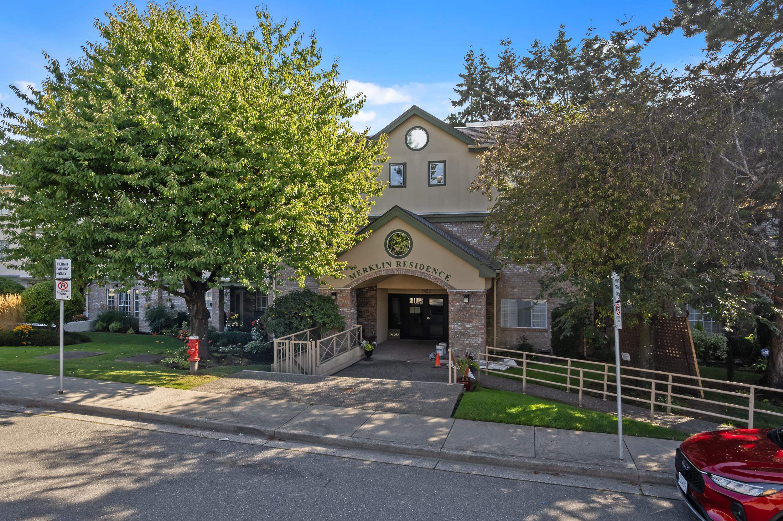 1450 Merklin Street #103, White Rock, BC V4B 4C3