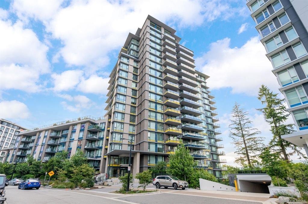 8850 University Crescent #303, Burnaby, BC V5A 4Y8