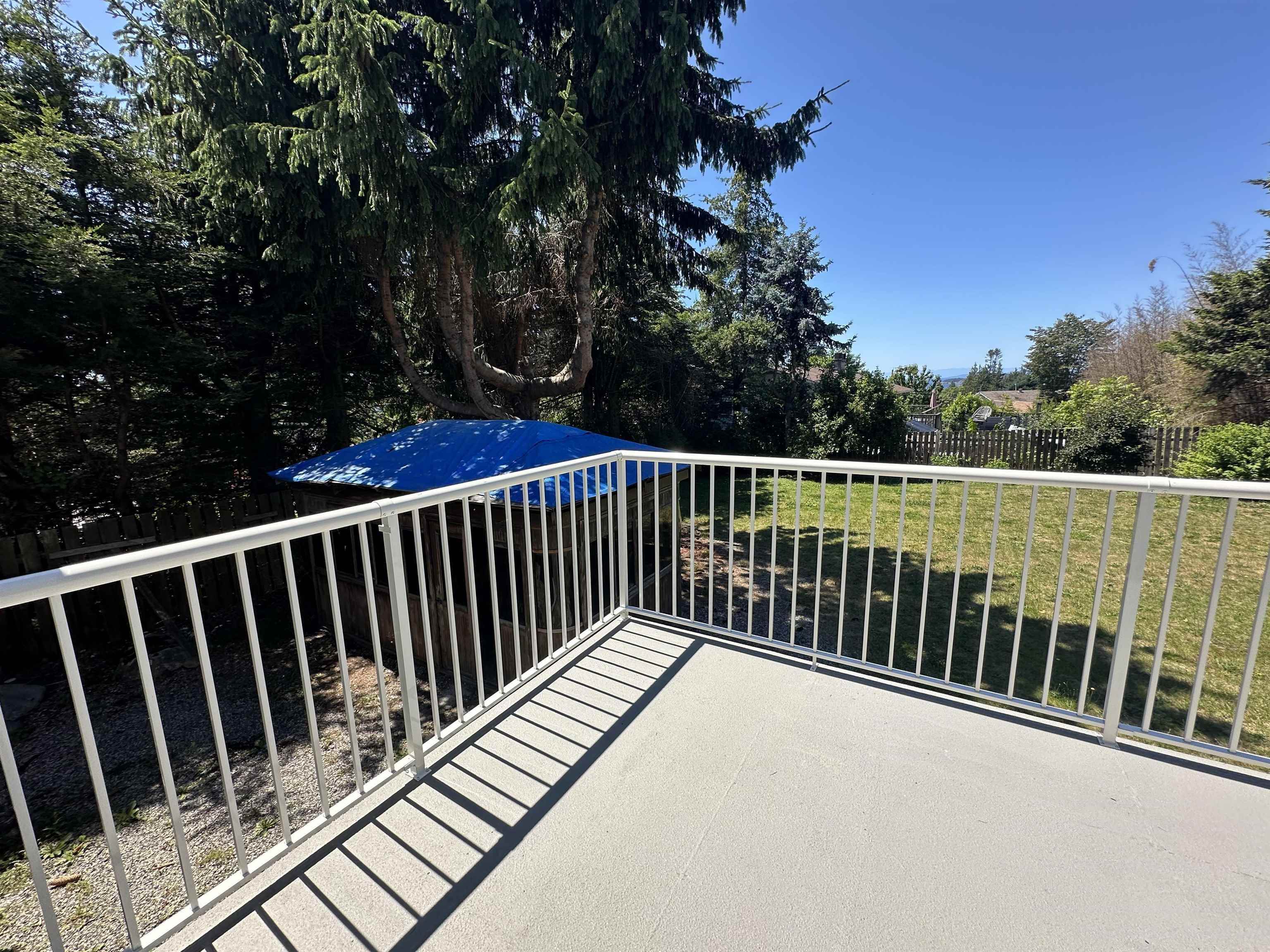 4987 Laurel Avenue, Sechelt, BC V0N 3A2