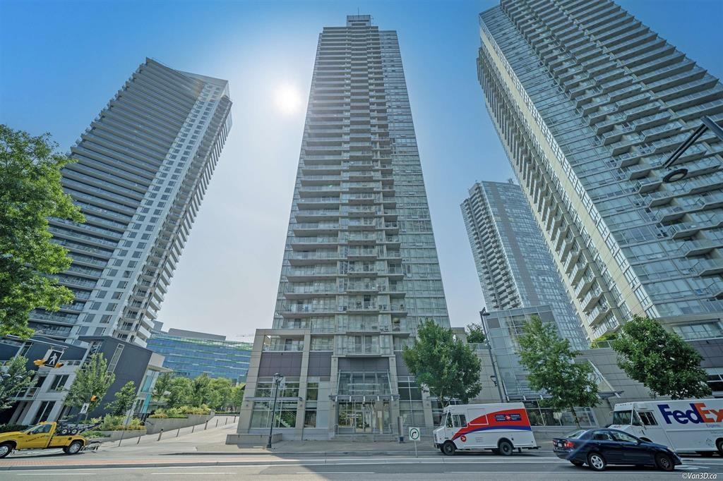 13688 100 Avenue #2507, Surrey, BC V3T 0G5