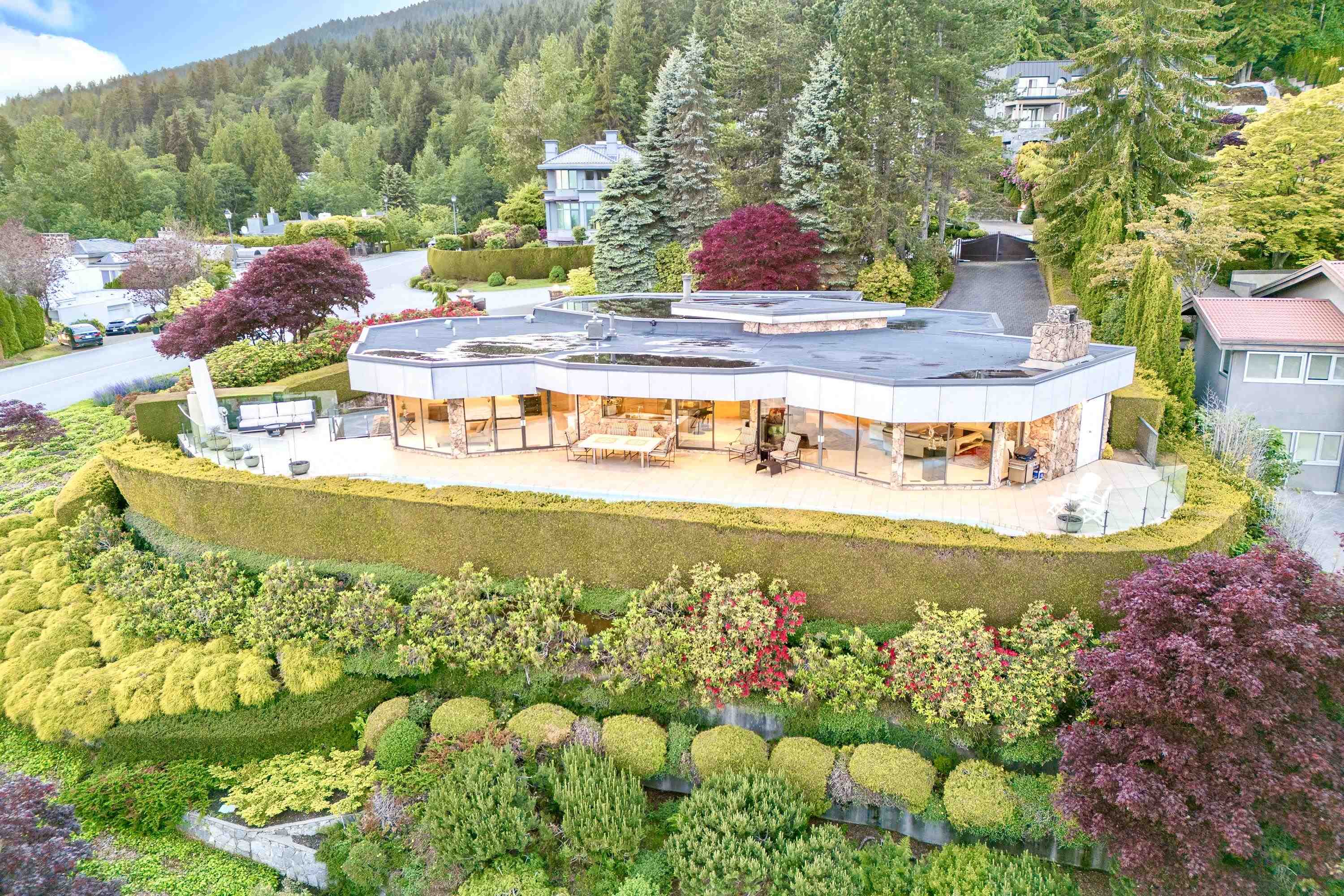 1485 Chartwell Drive, West Vancouver, BC V7S 2R9