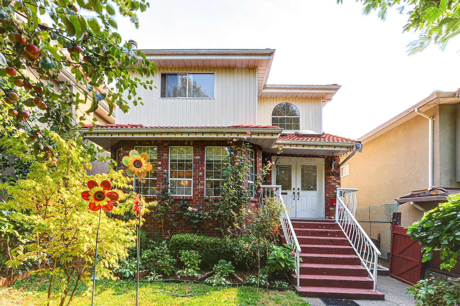 8006 Chester Street, Vancouver, BC V5X 3Y6