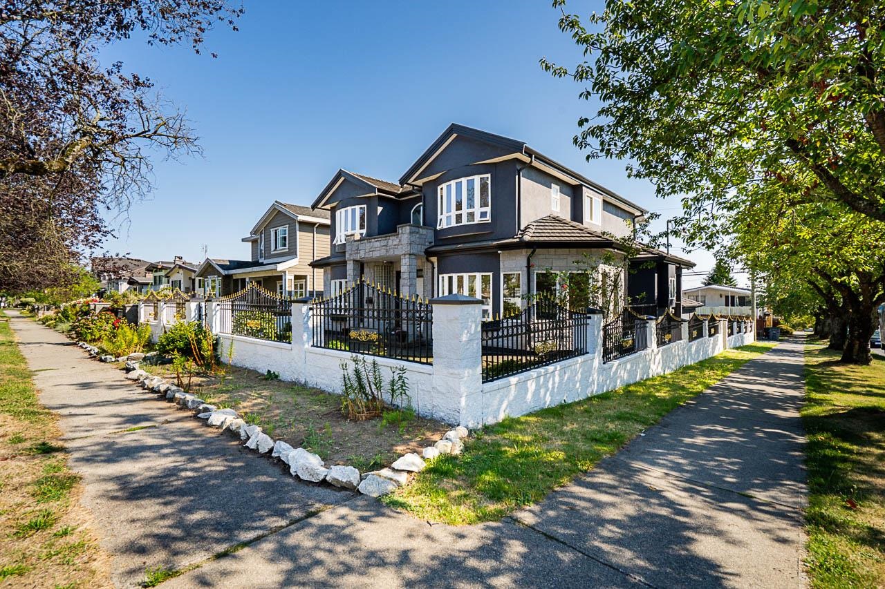 1306 East 60th Avenue, Vancouver, BC V5X 2A9
