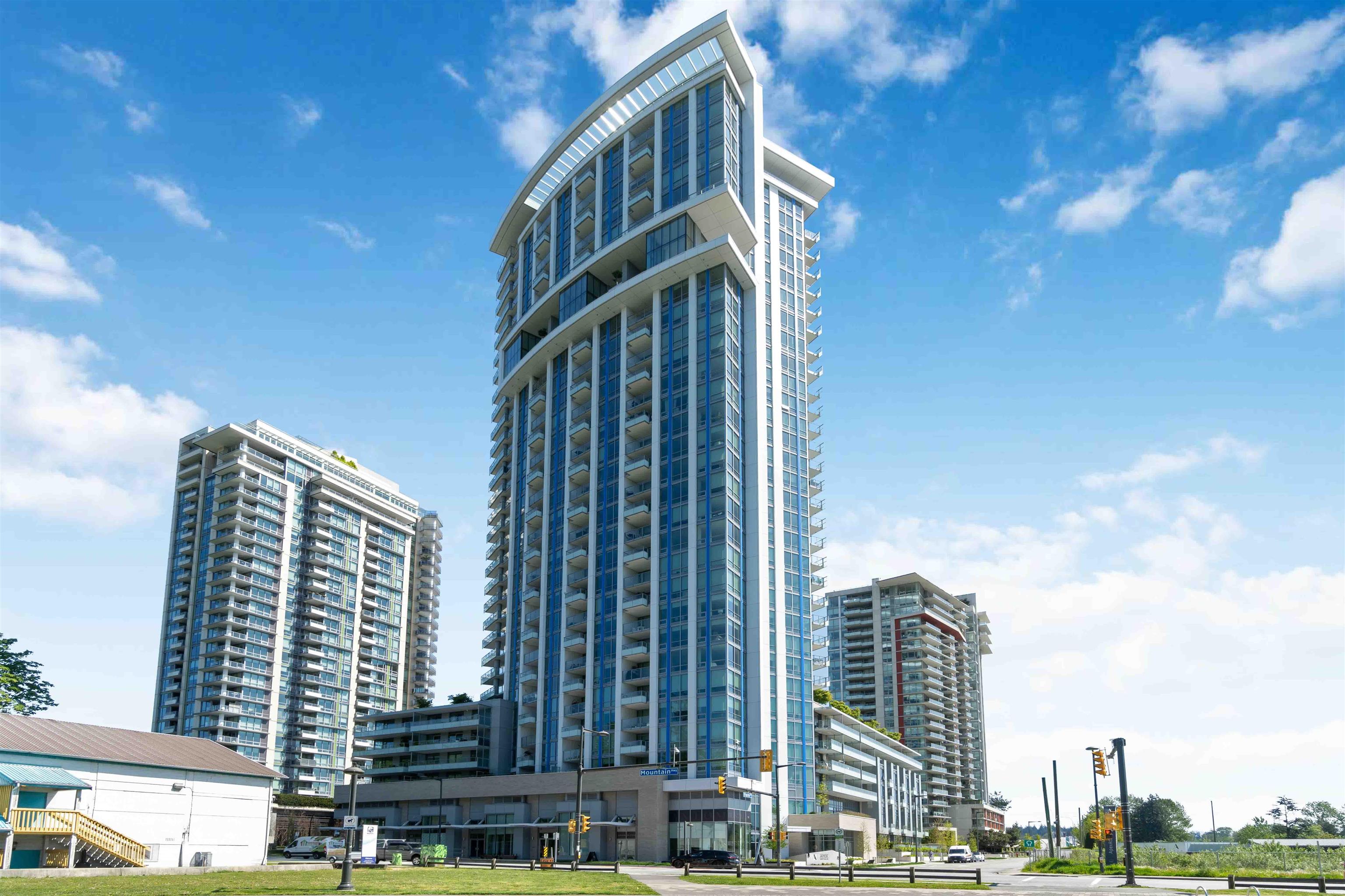 1500 Fern St #1009 #1009, North Vancouver, BC V7J 0E6