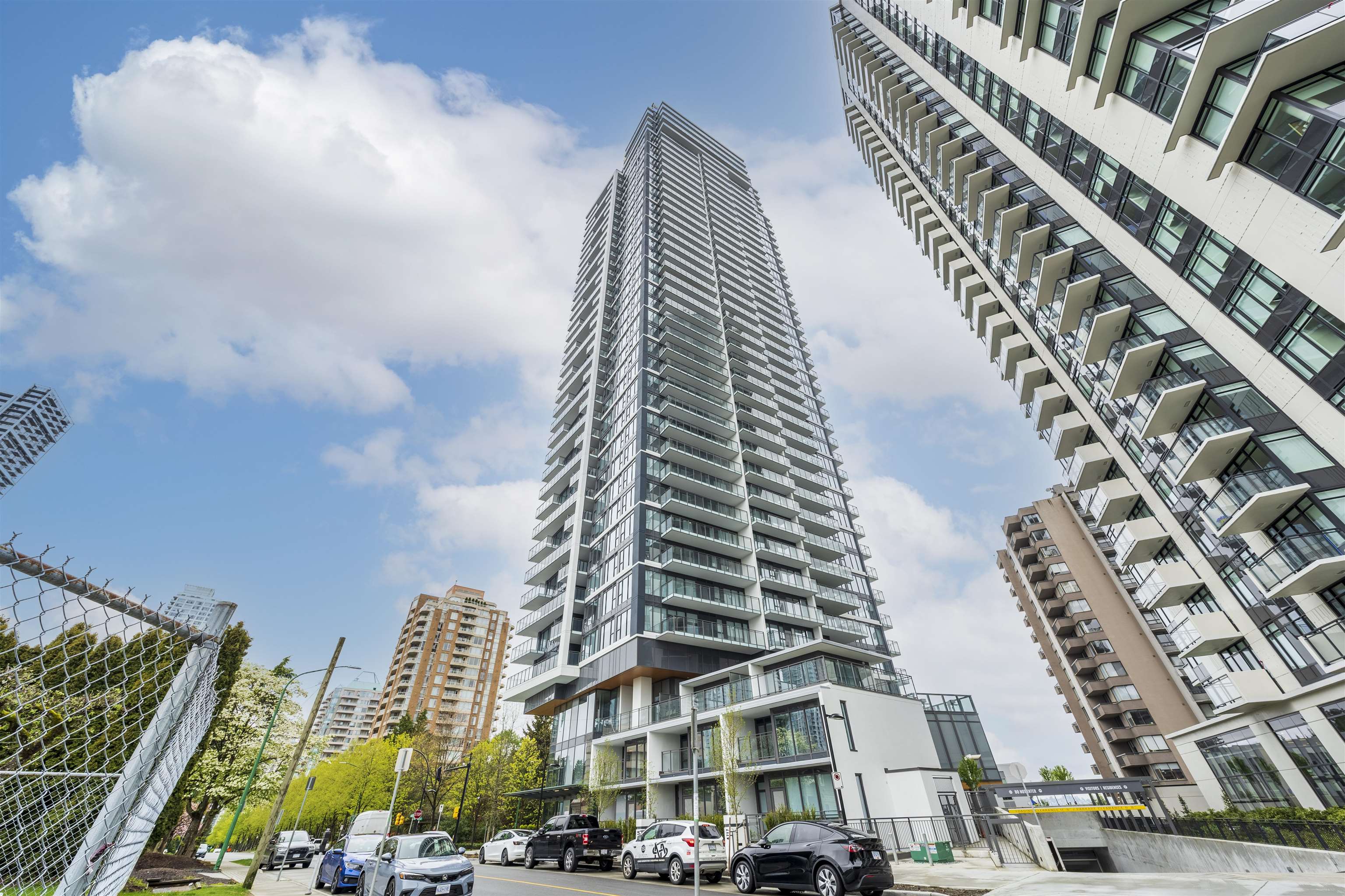 4711 Hazel Street #4001, Burnaby, BC V5H 1S5
