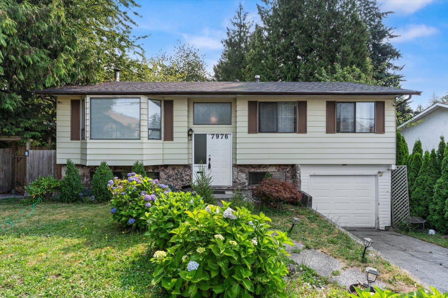 7976 Tanager Street, Mission, BC V2V 5K5