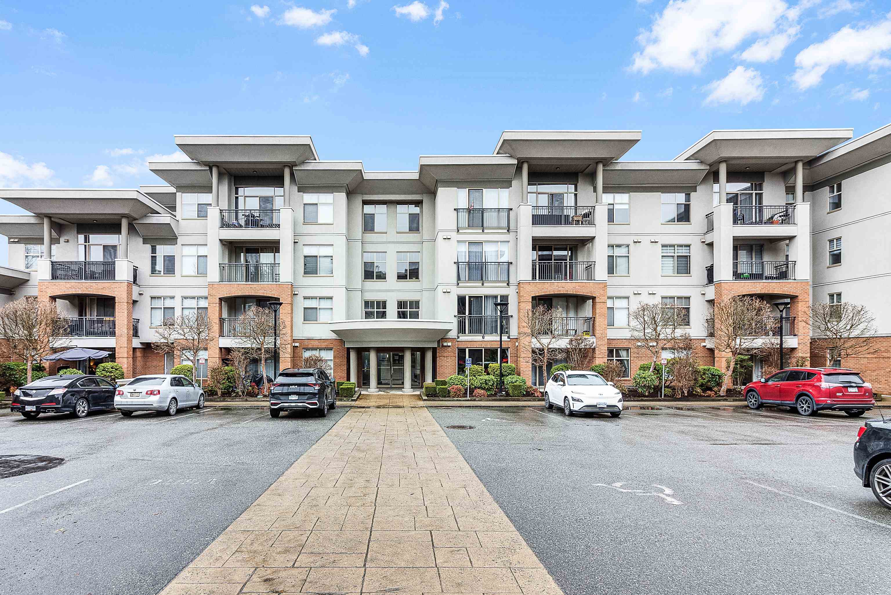 33546 Holland Avenue #410, Abbotsford, BC V2S 0C1