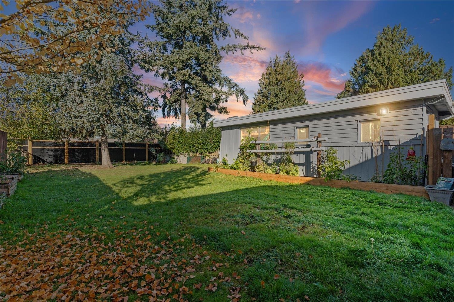 9395 Carleton Street, Chilliwack, BC V2P 6E1
