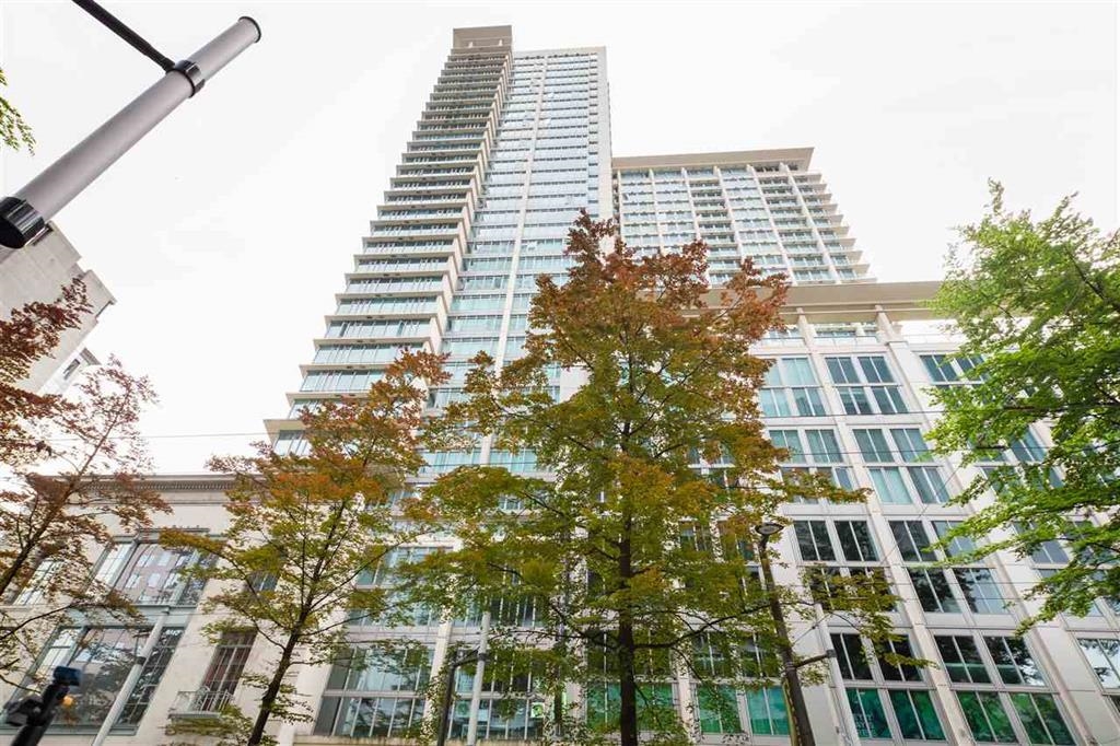 404-610 Granville Street #807, Vancouver, BC V6C 3T3