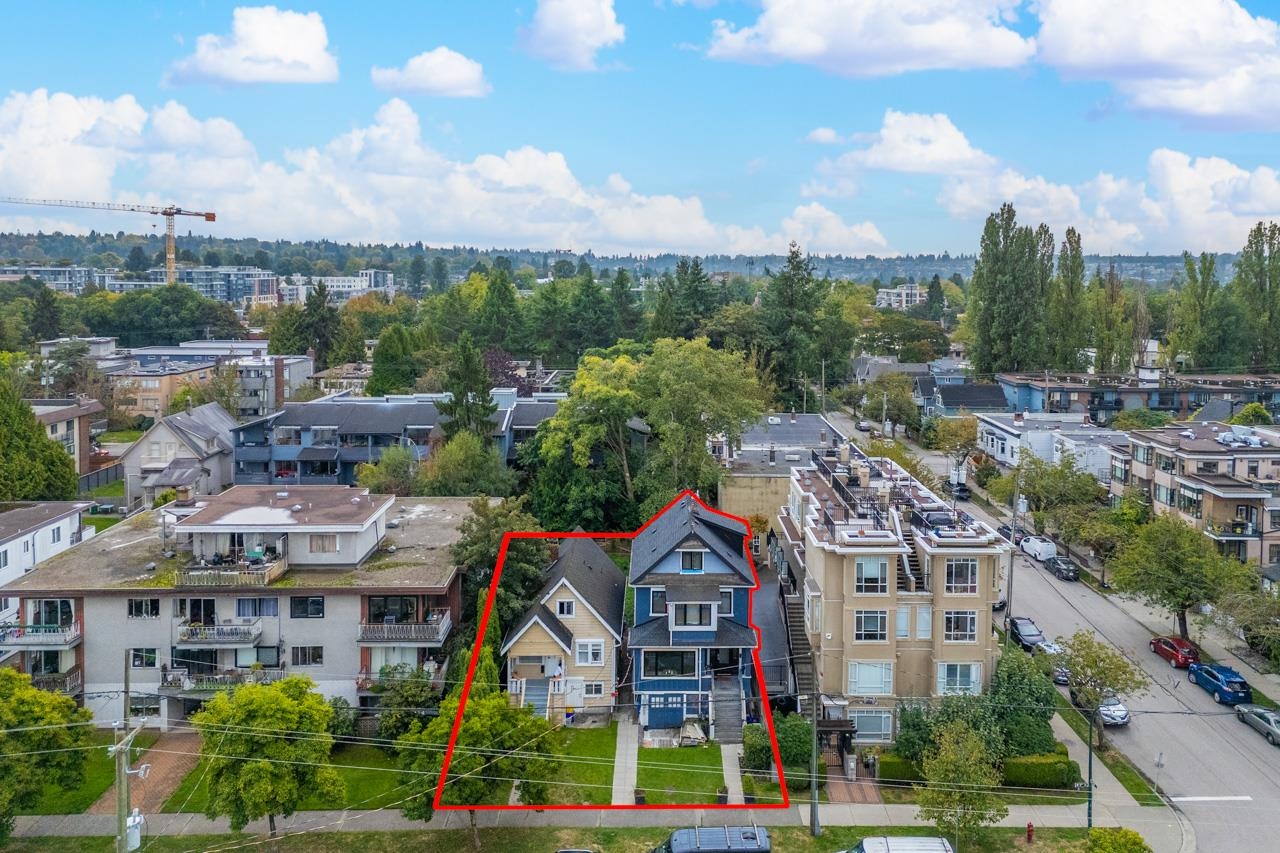 2182 West 5th Avenue, Vancouver, BC V6K 1S2