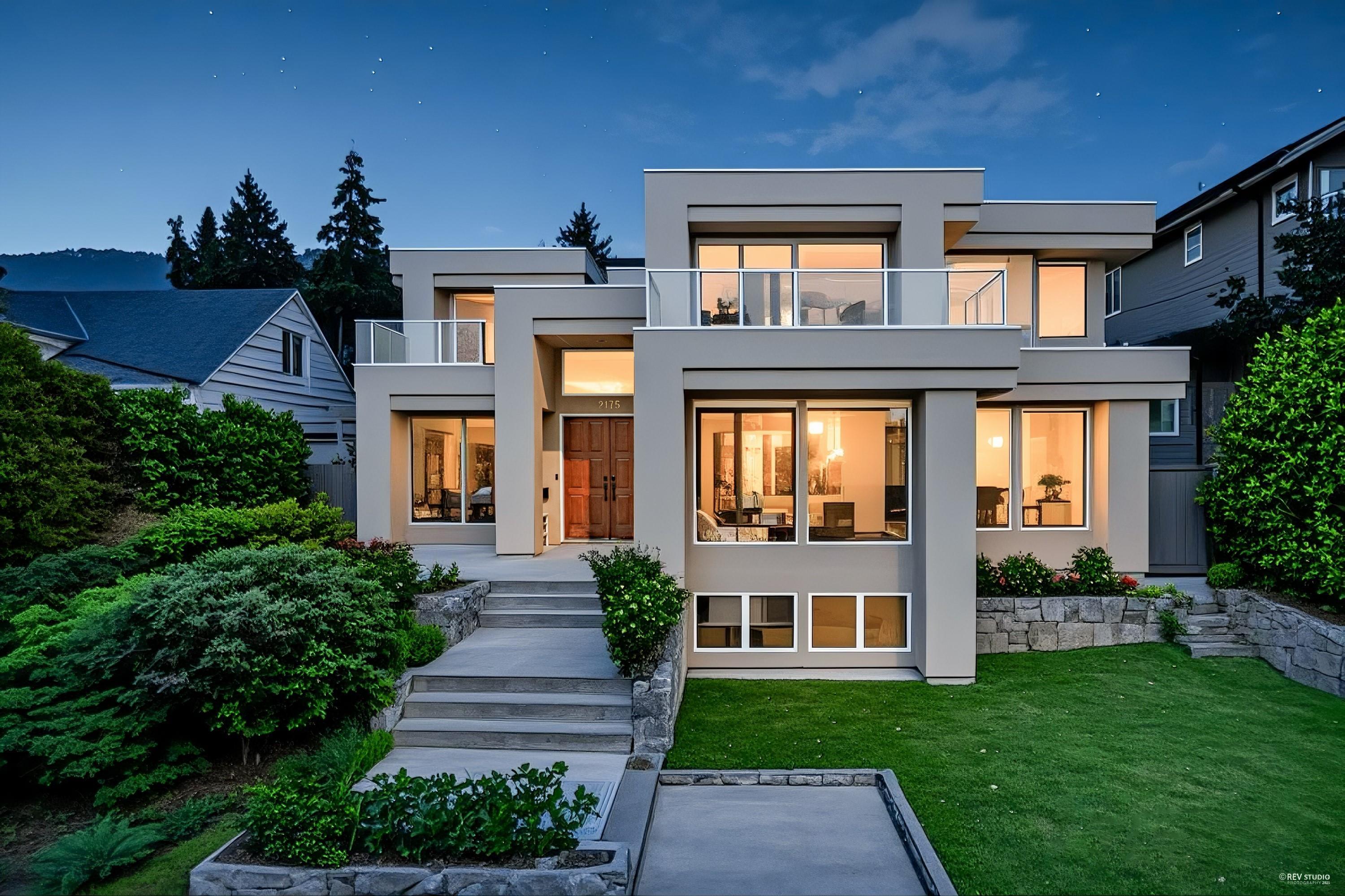 2175 Kings Avenue, West Vancouver, BC V7V 2B9
