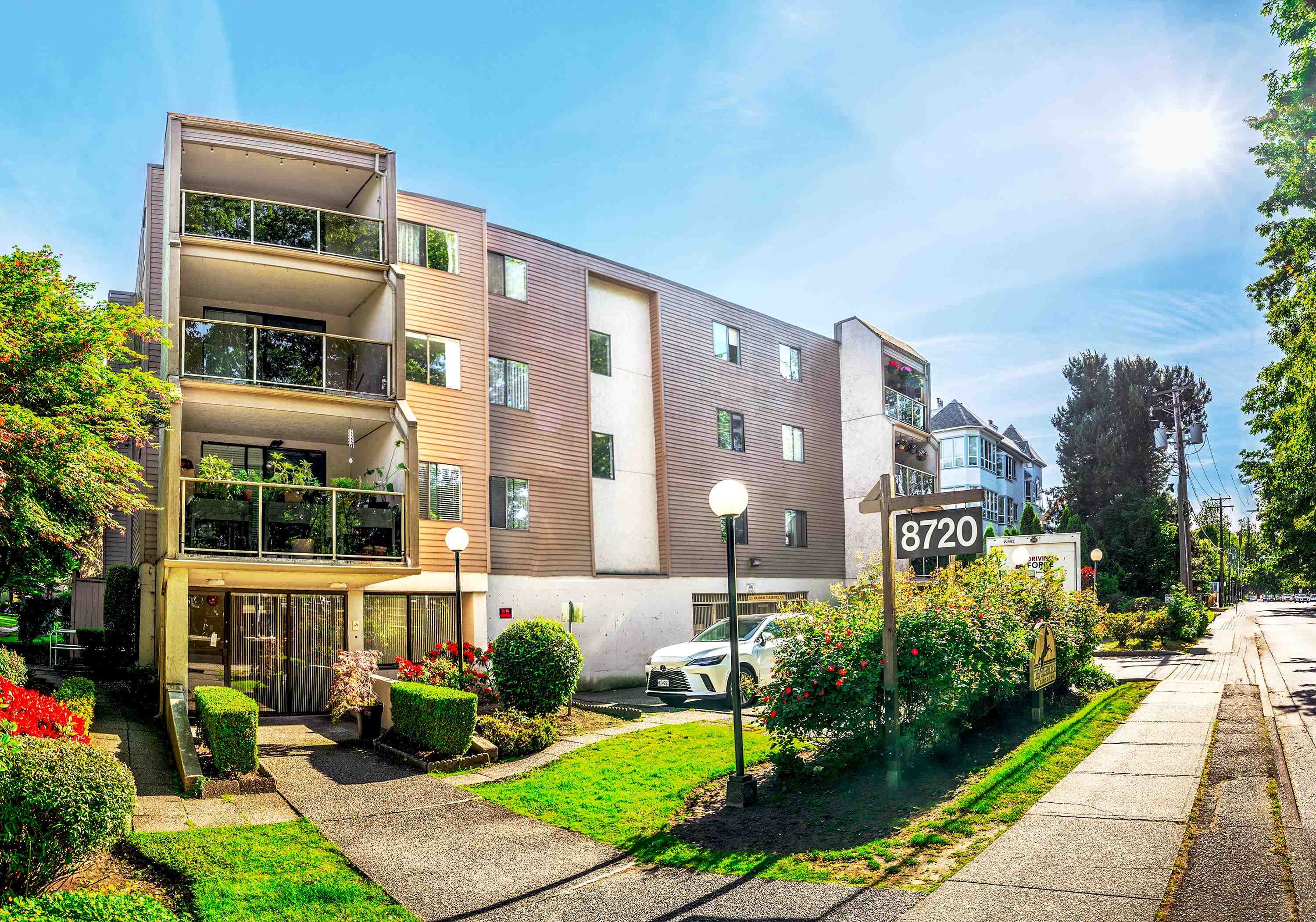 8720 Lansdowne Road #unit 203, Richmond, BC V6X 1B9