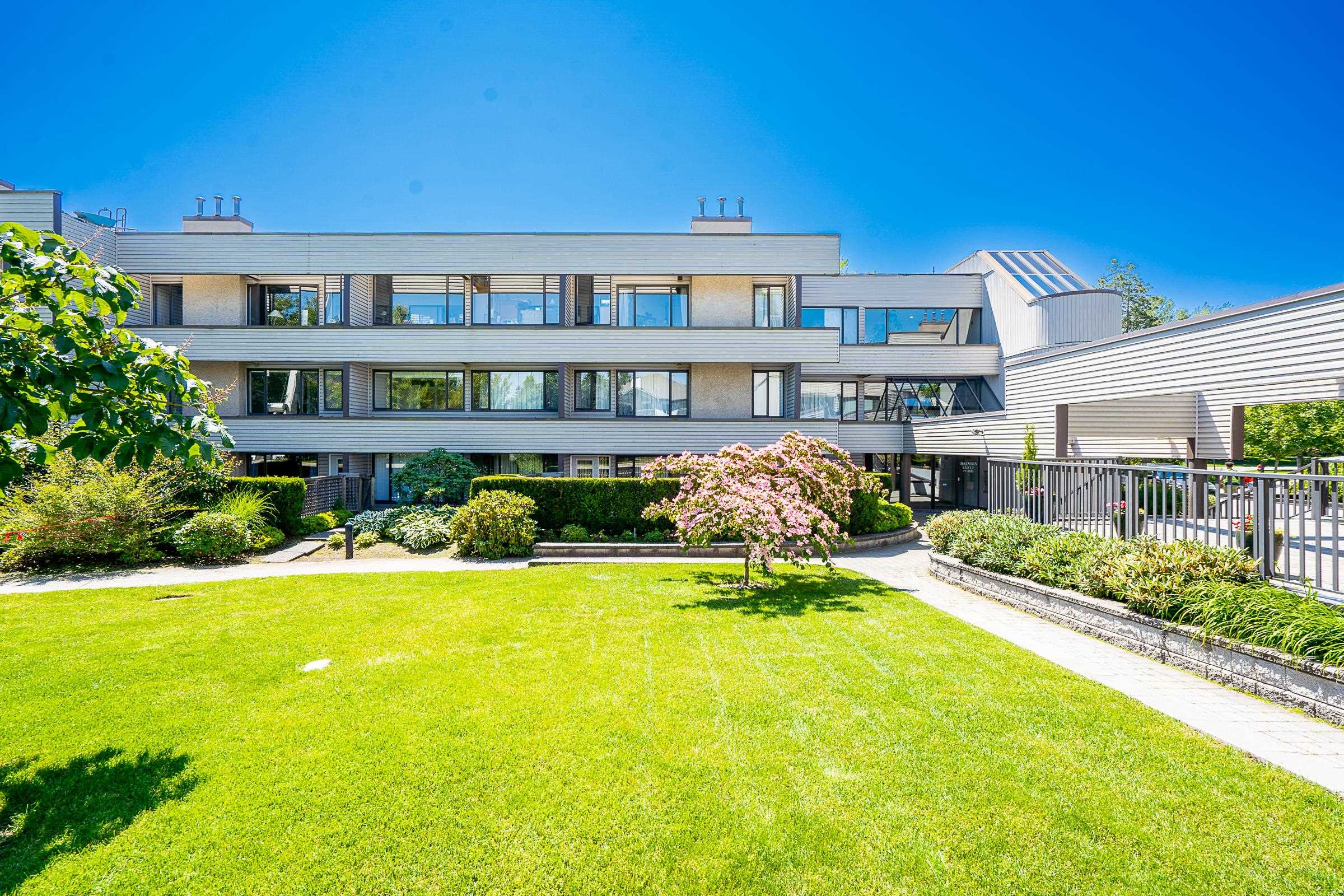 15313 19 Avenue #305, Surrey, BC V4A 1X6