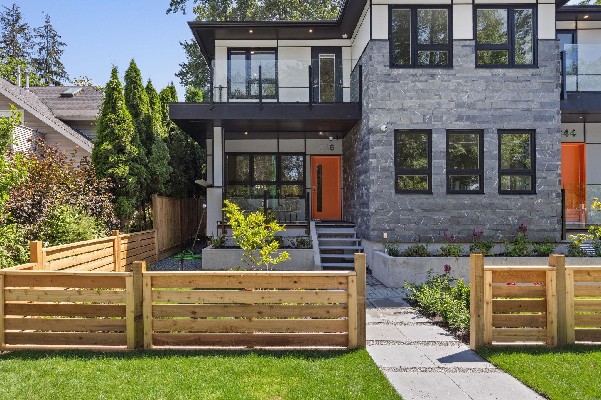 846 Saint Denis Avenue, North Vancouver, BC V7J 2G4