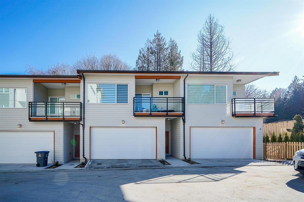 5960 142 Street #17, Surrey, BC V3X 1C8