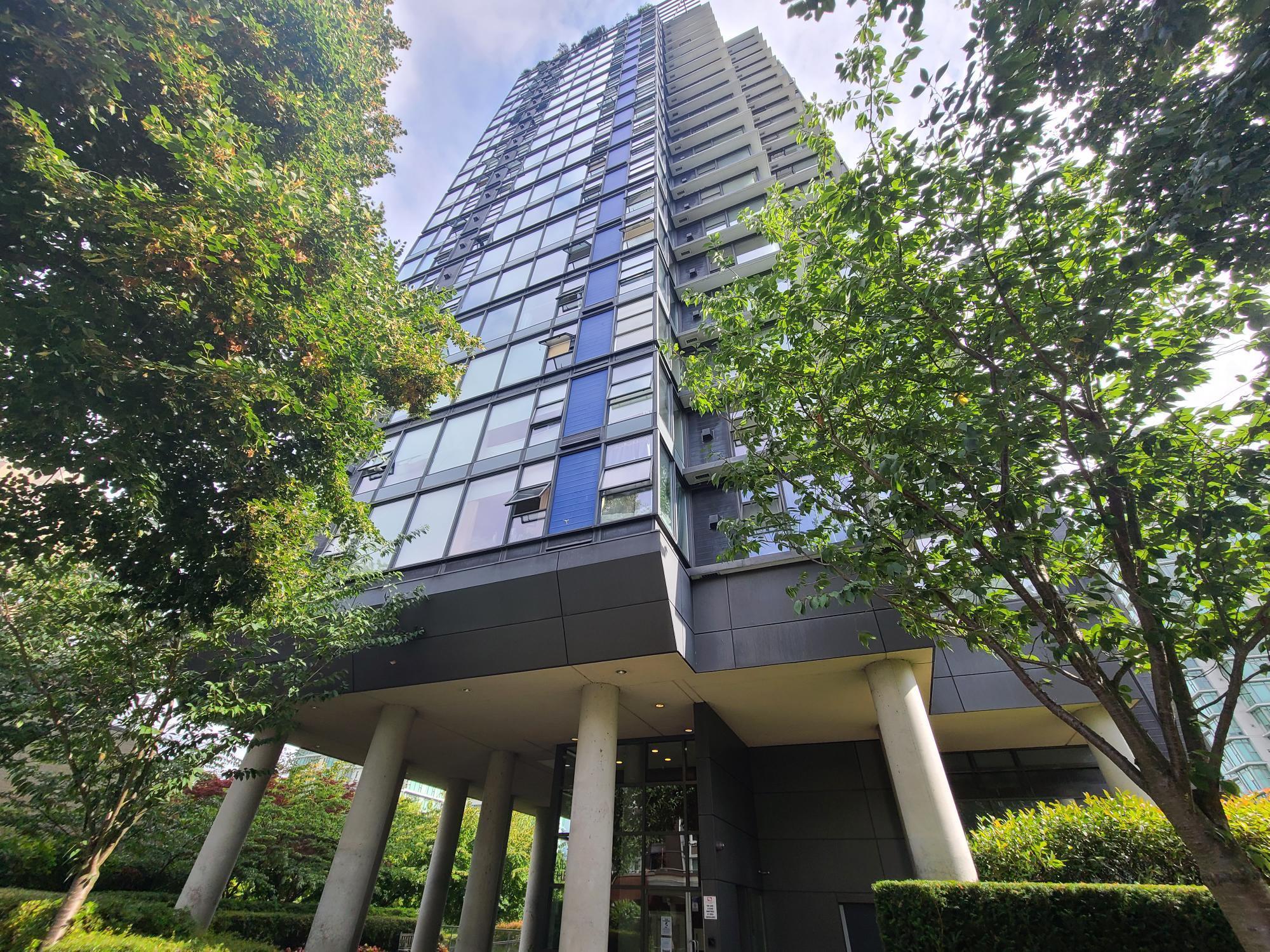 1723 Alberni Street #1001, Vancouver, BC V6G 3G9
