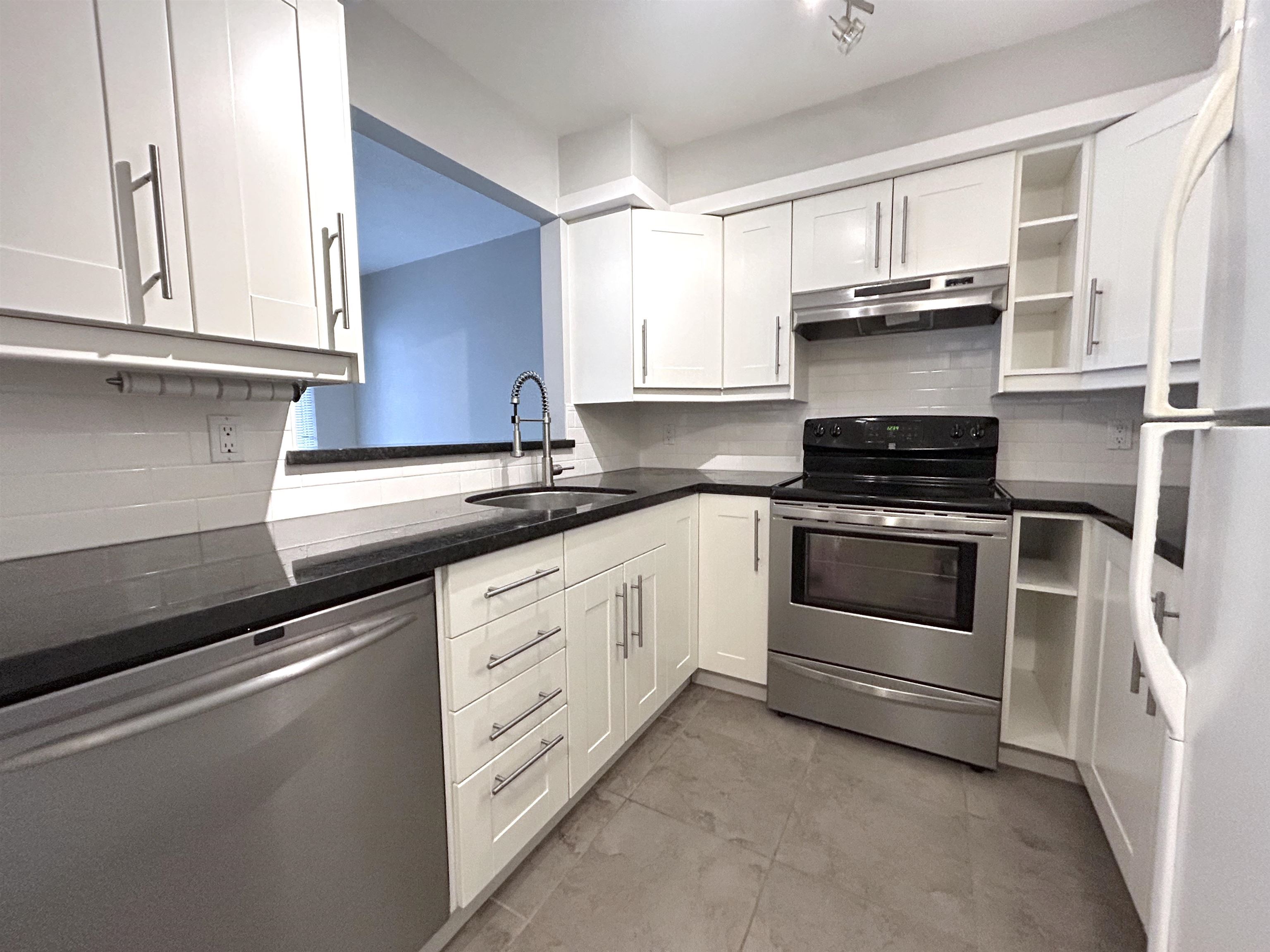 737 Hamilton Street #208, New Westminster, BC V3M 2M7