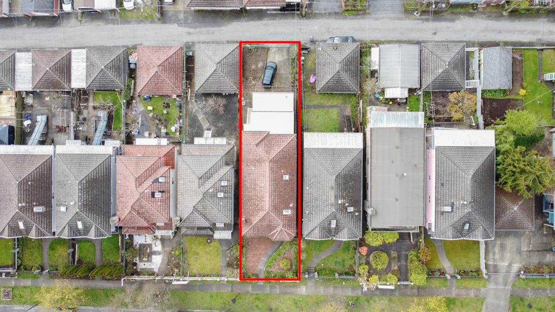 3240 Clive Avenue, Vancouver, BC V5R 4V2
