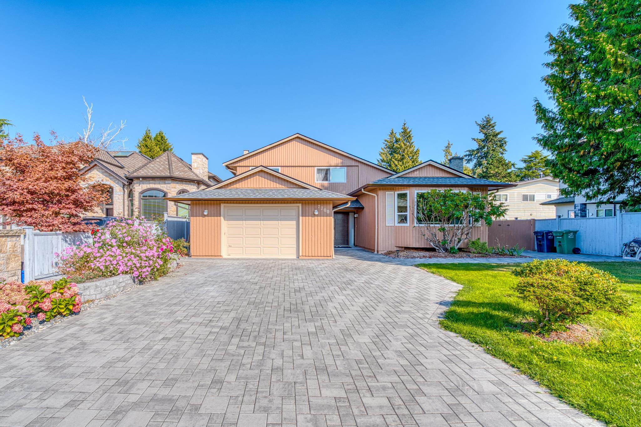 7700 Dampier Drive, Richmond, BC V7C 4P1