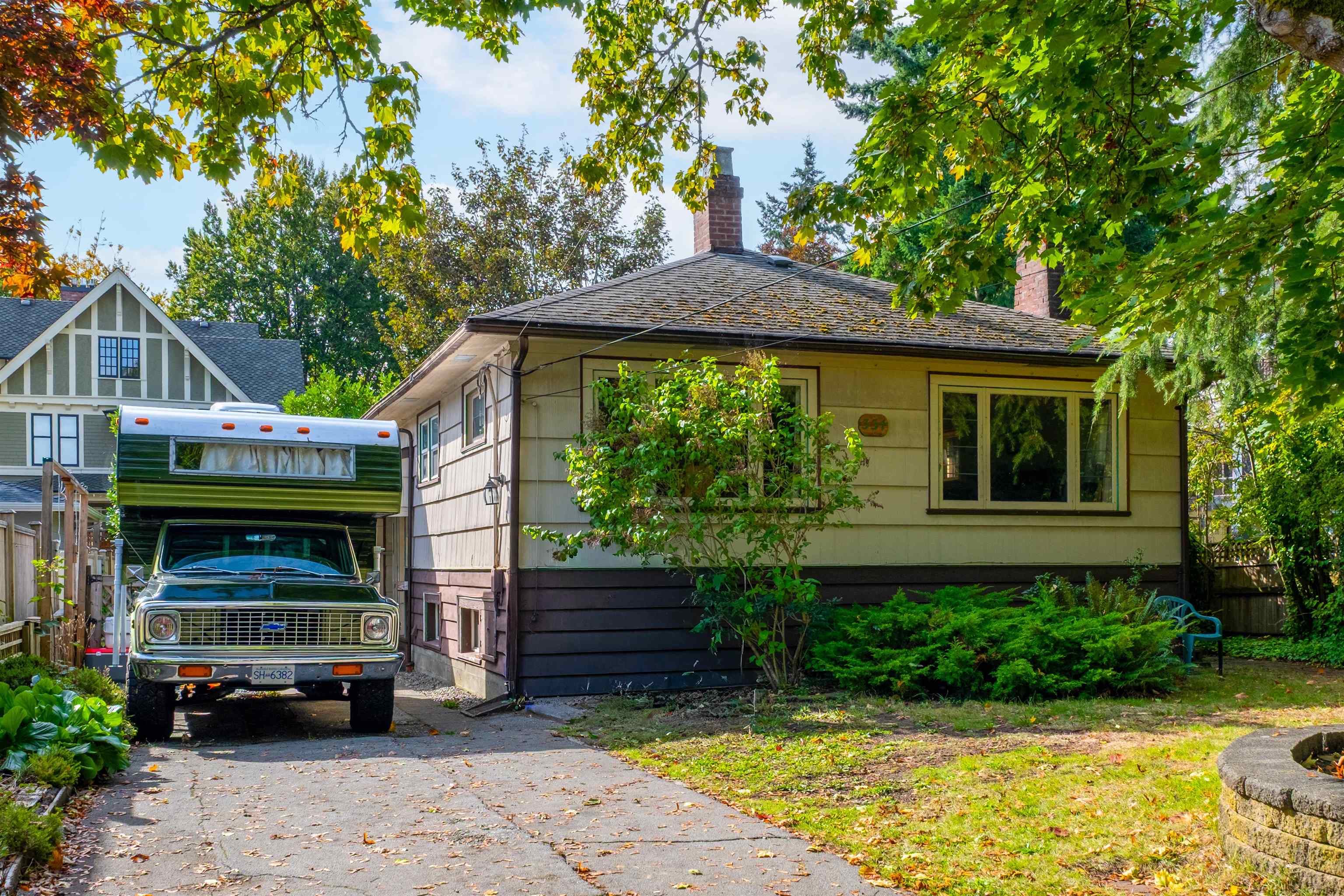 334 Arbutus Street, New Westminster, BC V3L 2J7